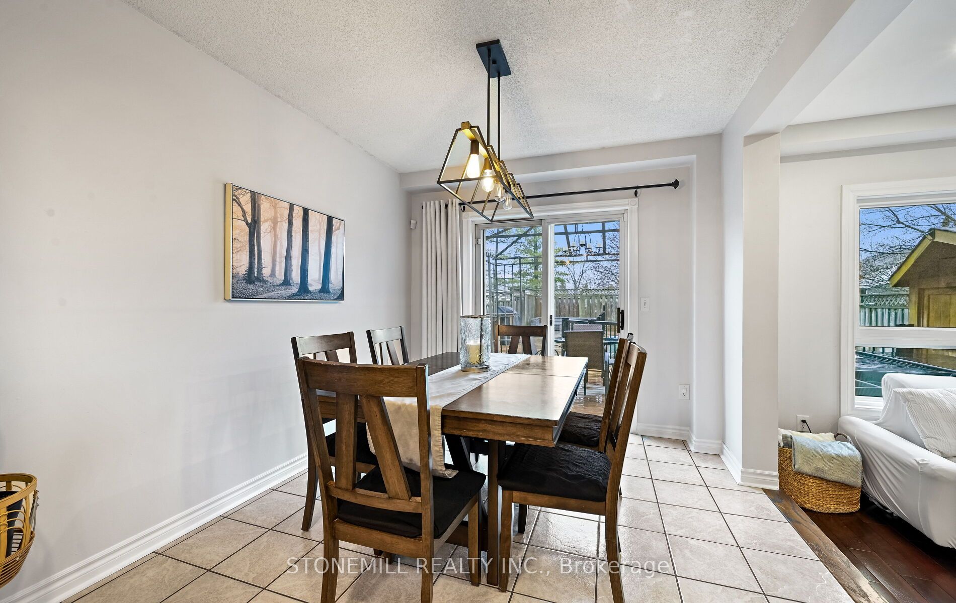 Photo 11 of 140 Mcmeeken Drive, Cambridge, Hespeler Village — HOMEH