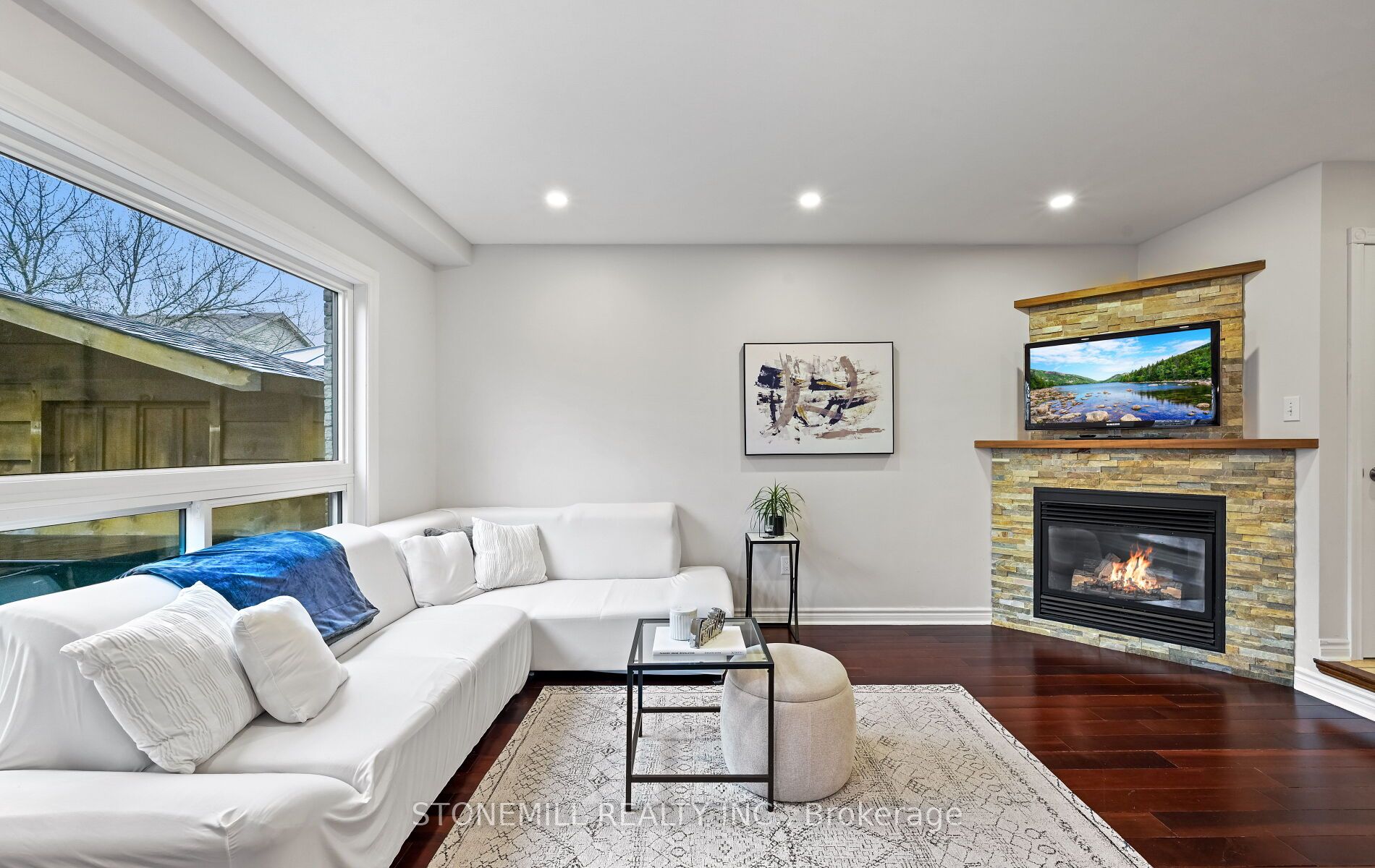 Photo 9 of 140 Mcmeeken Drive, Cambridge, Hespeler Village — HOMEH