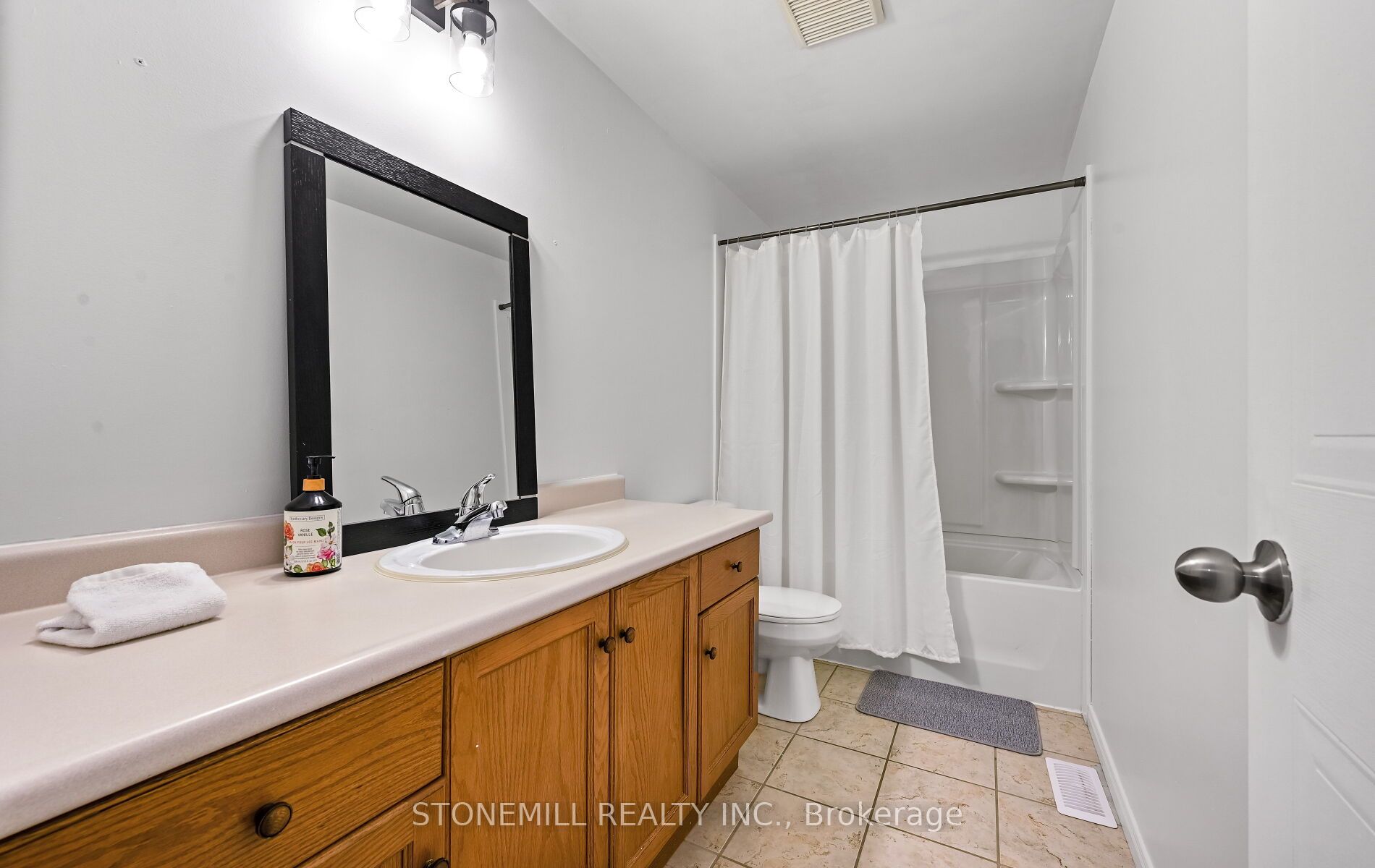 Photo 29 of 140 Mcmeeken Drive, Cambridge, Hespeler Village — HOMEH