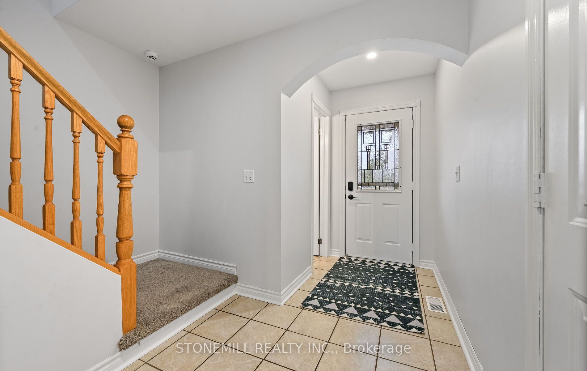 Photo 4 of 140 Mcmeeken Drive, Cambridge, Hespeler Village — HOMEH