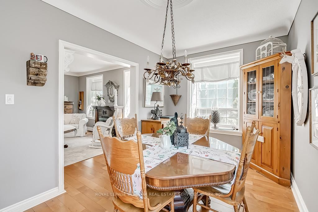 Photo 8 of 548 Campbellville Rd, Hamilton, Rural Flamborough — HOMEH