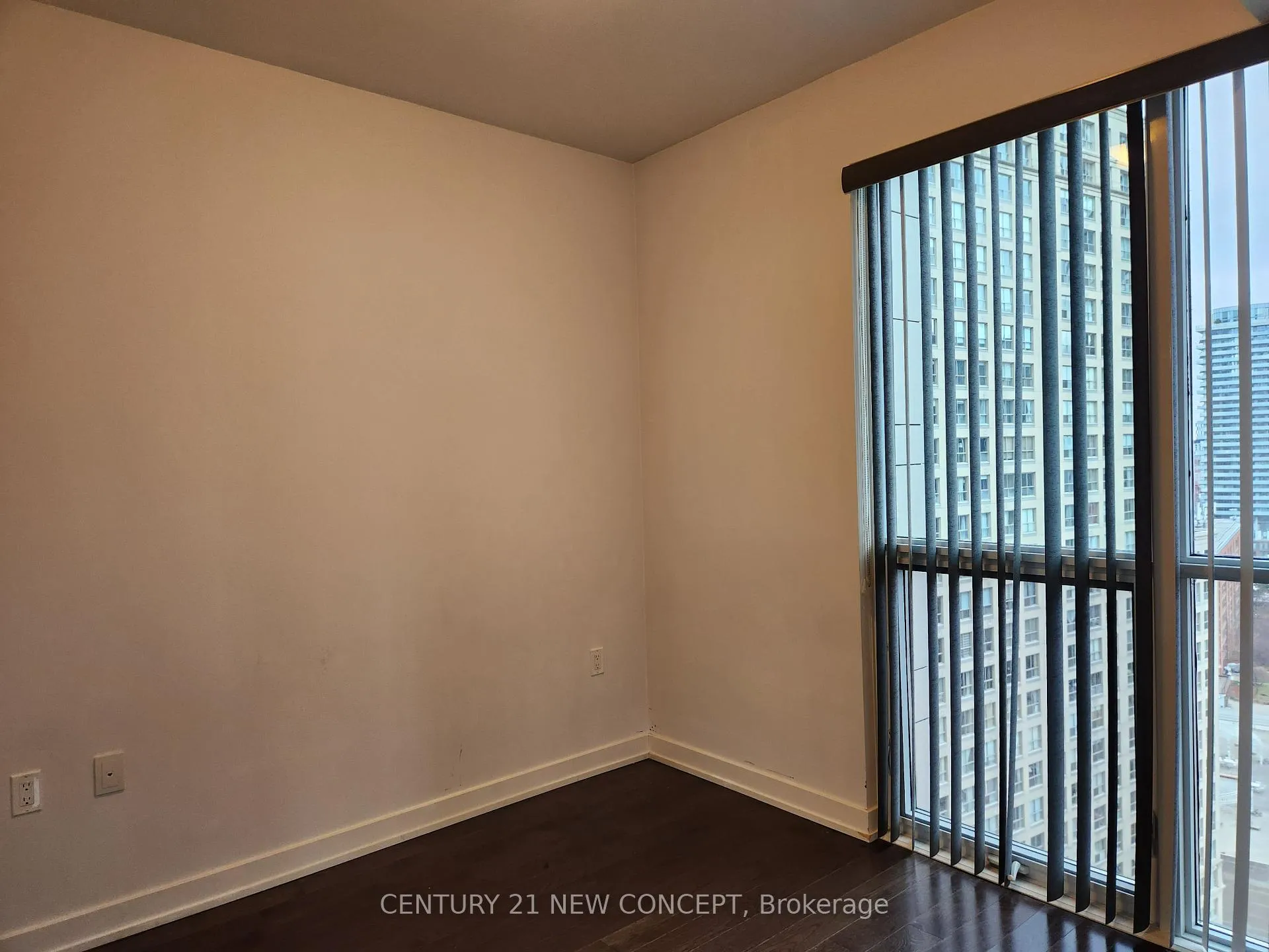 Photo 11 of Unit 1908, 1 The Esplanade, Toronto, Waterfront Communities — HOMEH