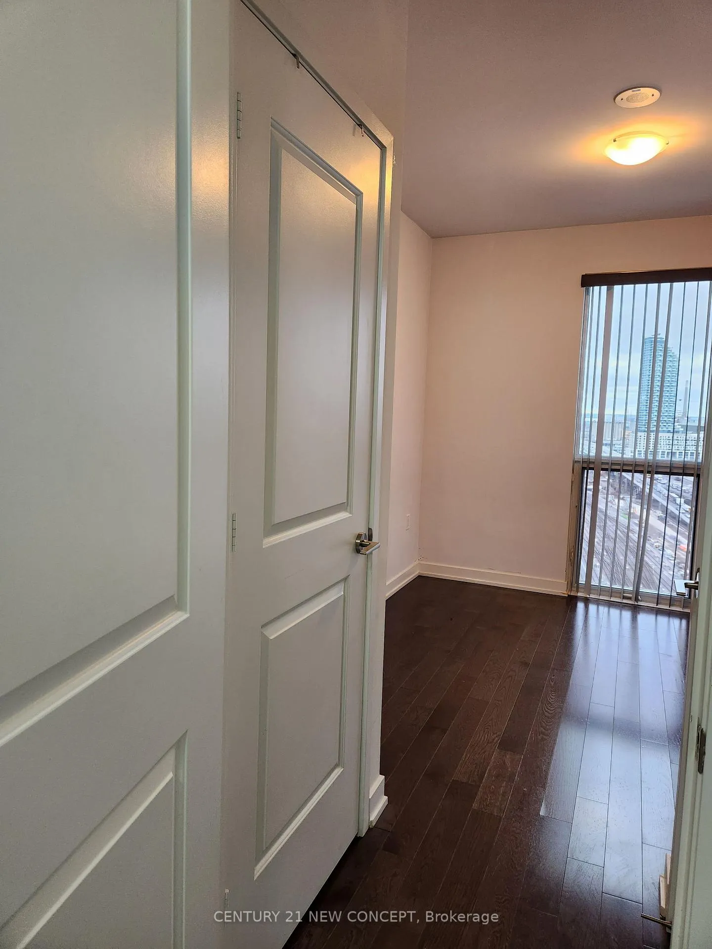 Photo 15 of Unit 1908, 1 The Esplanade, Toronto, Waterfront Communities — HOMEH