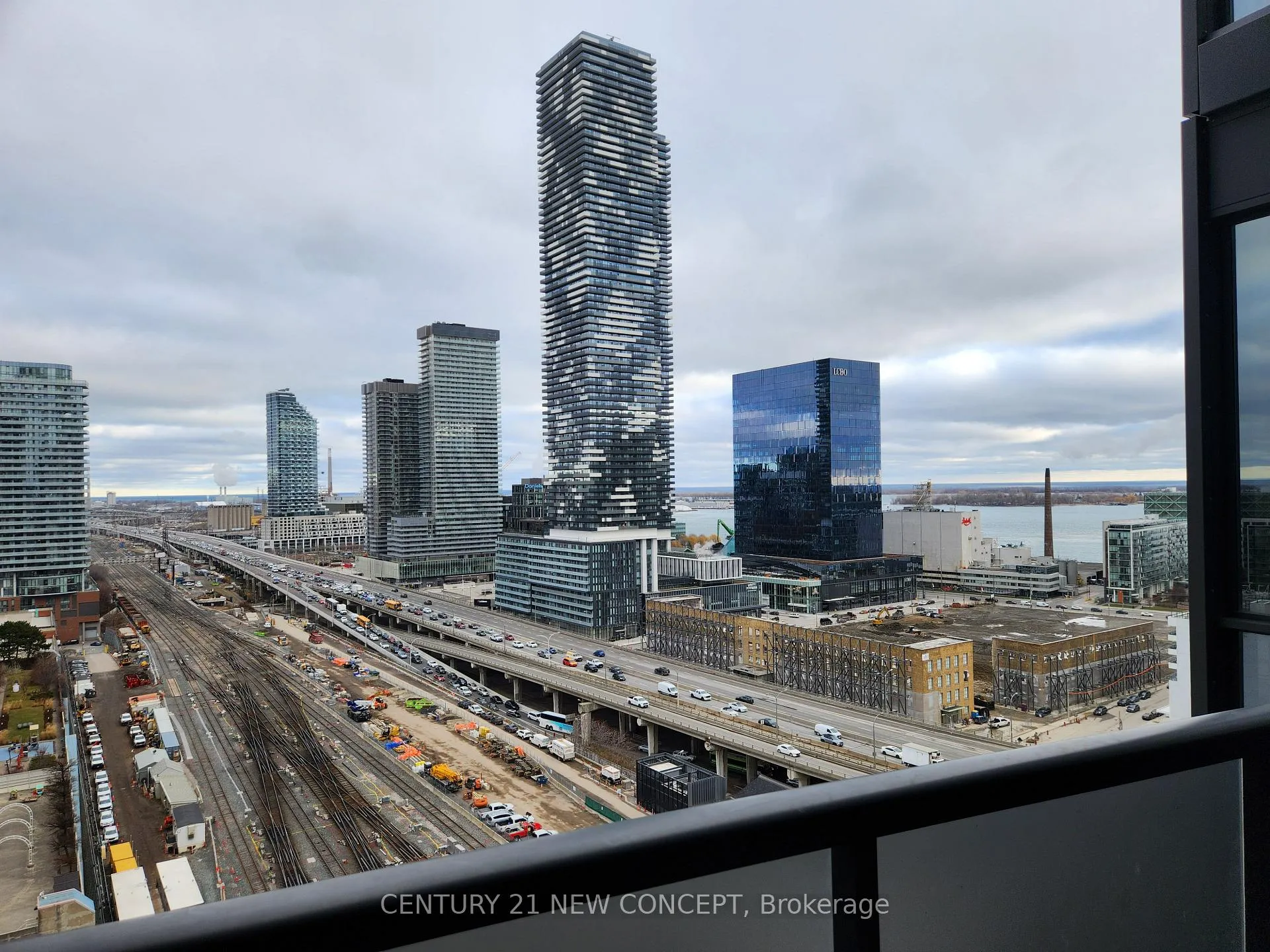 Photo 16 of Unit 1908, 1 The Esplanade, Toronto, Waterfront Communities — HOMEH