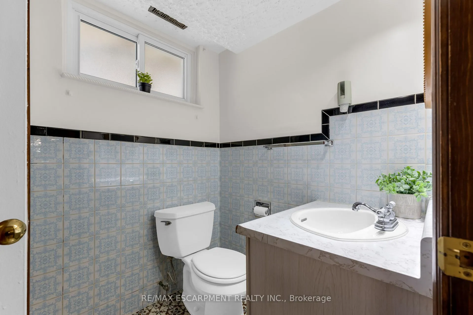 Photo 38 of 11 Forest Hill Crescent, Hamilton, Red Hill — HOMEH