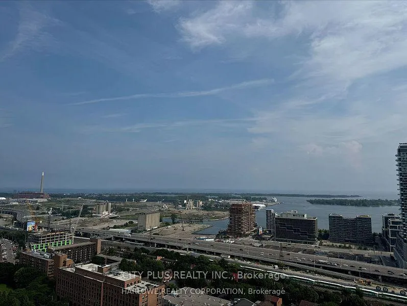 Photo 3 of Unit PH3008, 70 Princess Street, Toronto, Waterfront Communities — HOMEH