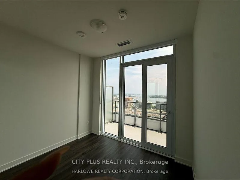 Photo 11 of Unit PH3008, 70 Princess Street, Toronto, Waterfront Communities — HOMEH