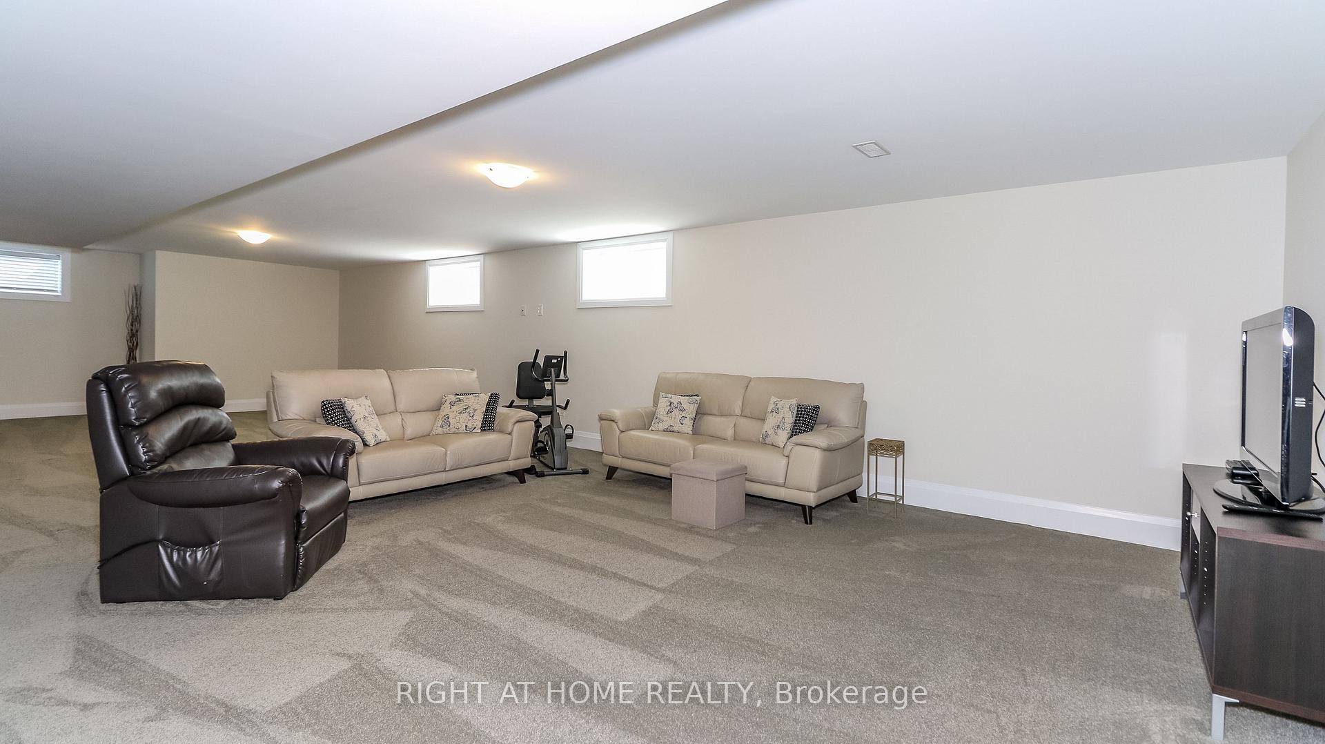 Photo 31 of 27 Mckeown Street, Essa, Thornton — HOMEH