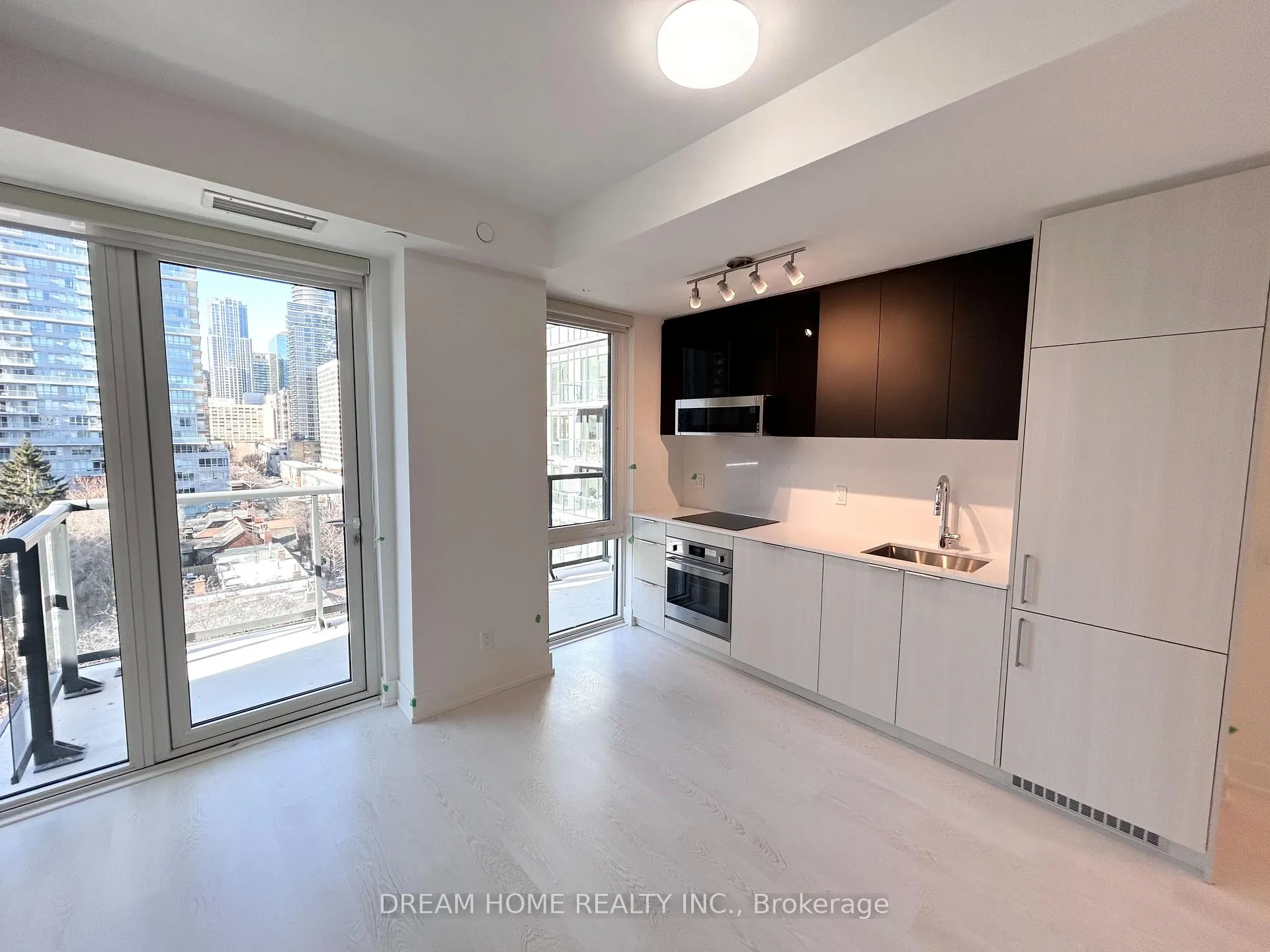 Photo 4 of Unit 917, 308 Jarvis Street, Toronto, Church-Yonge Corridor — HOMEH