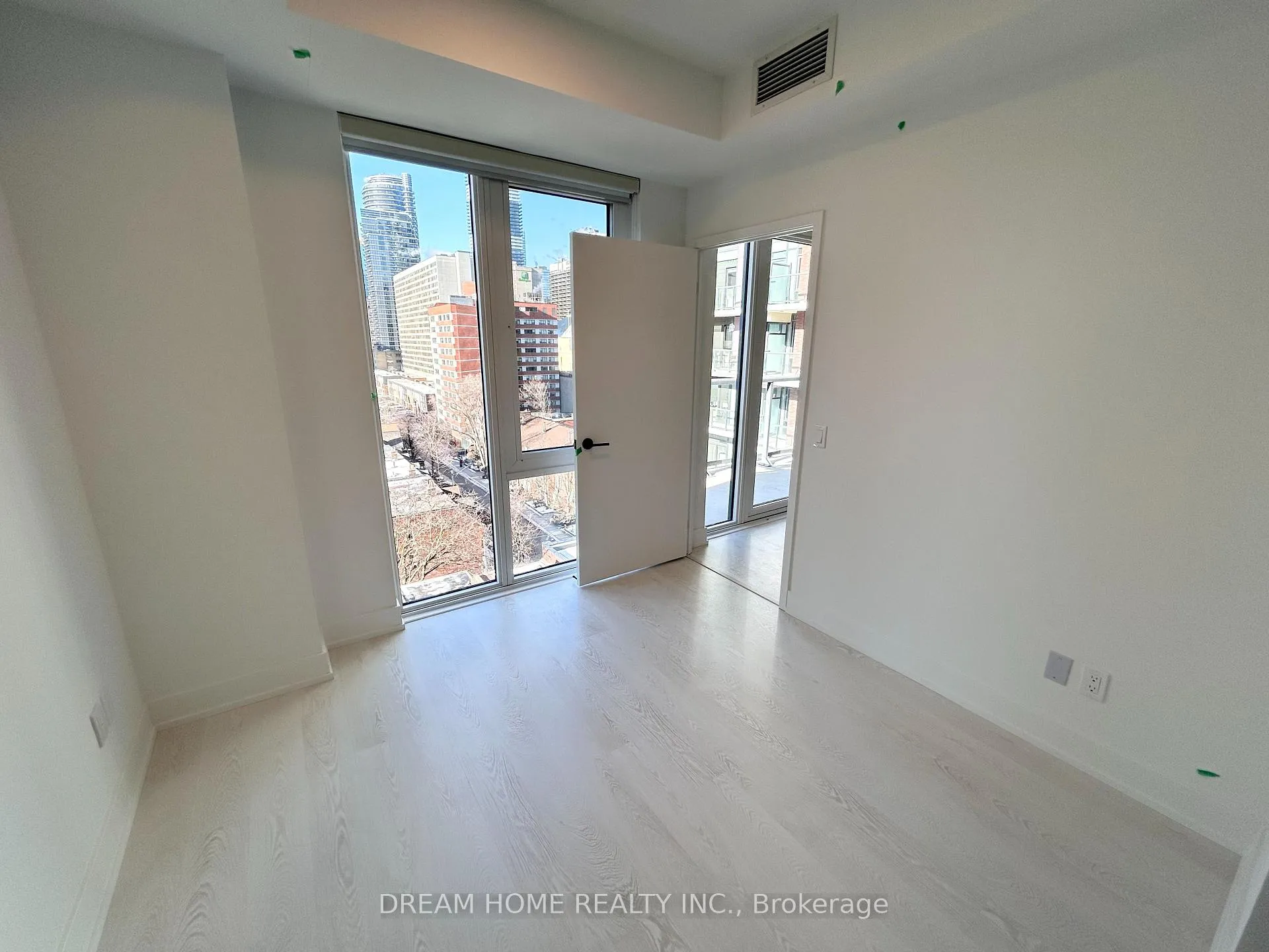 Photo 9 of Unit 917, 308 Jarvis Street, Toronto, Church-Yonge Corridor — HOMEH
