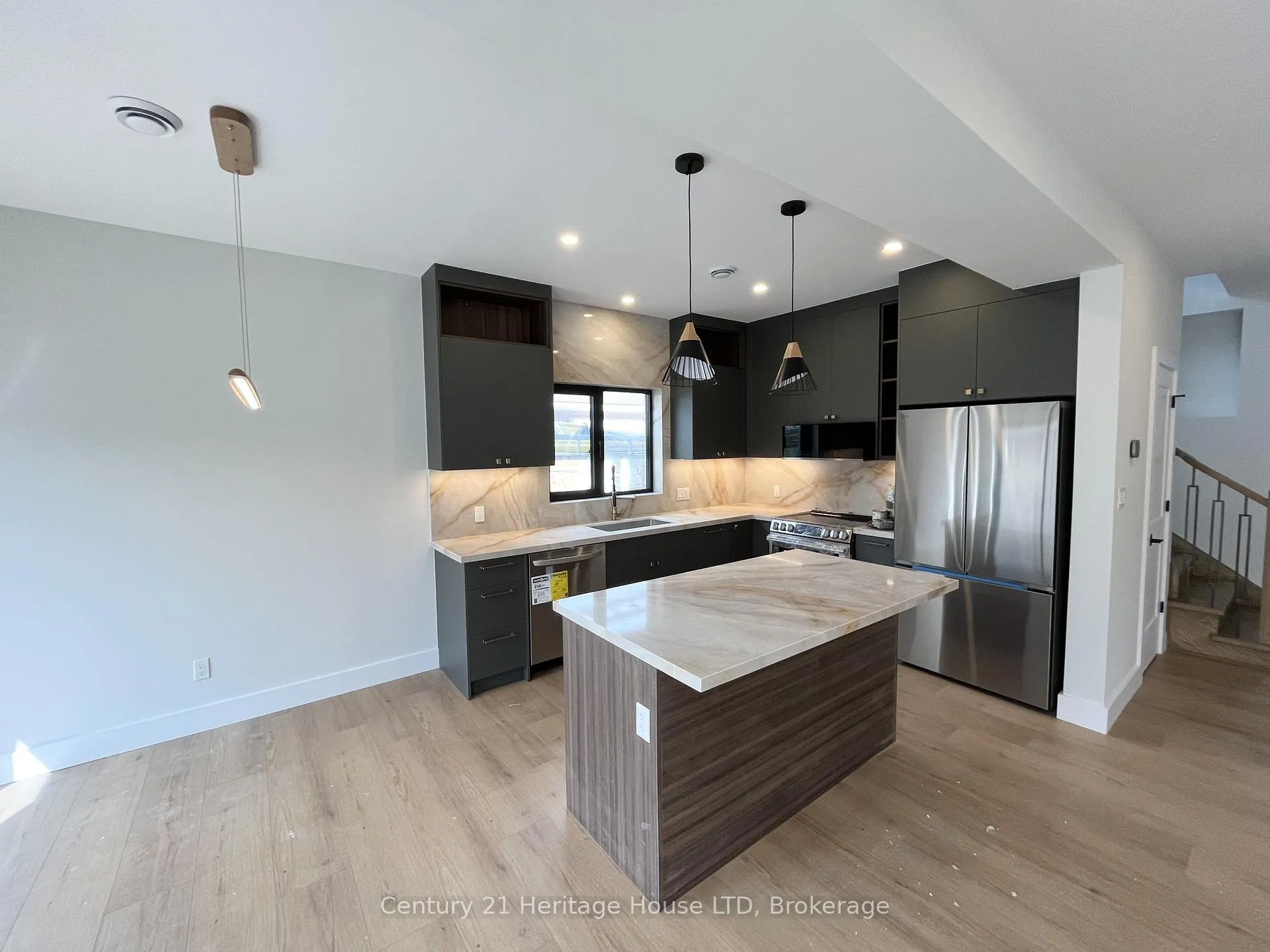 Photo 2 of 24B Valley Road, St. Catharines, Rykert/Vansickle — HOMEH