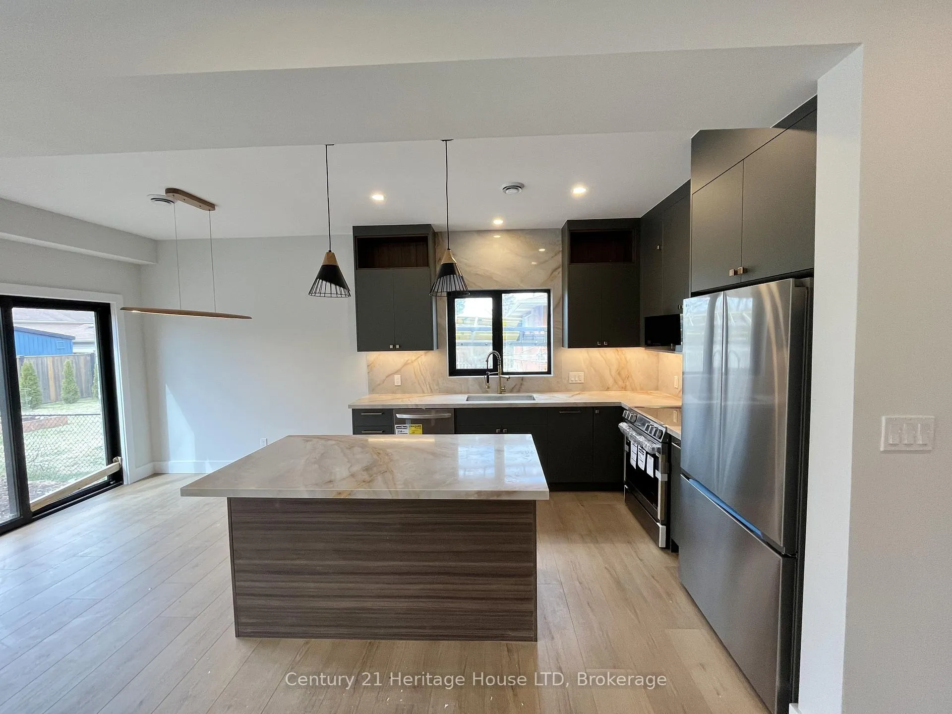 Photo 3 of 24B Valley Road, St. Catharines, Rykert/Vansickle — HOMEH