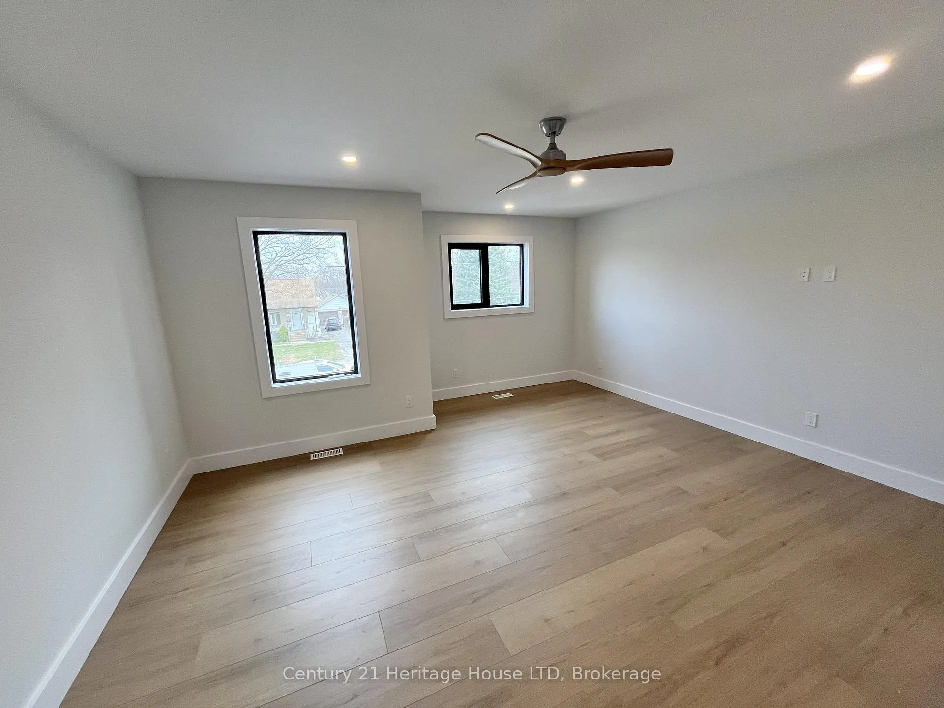 Photo 10 of 24B Valley Road, St. Catharines, Rykert/Vansickle — HOMEH