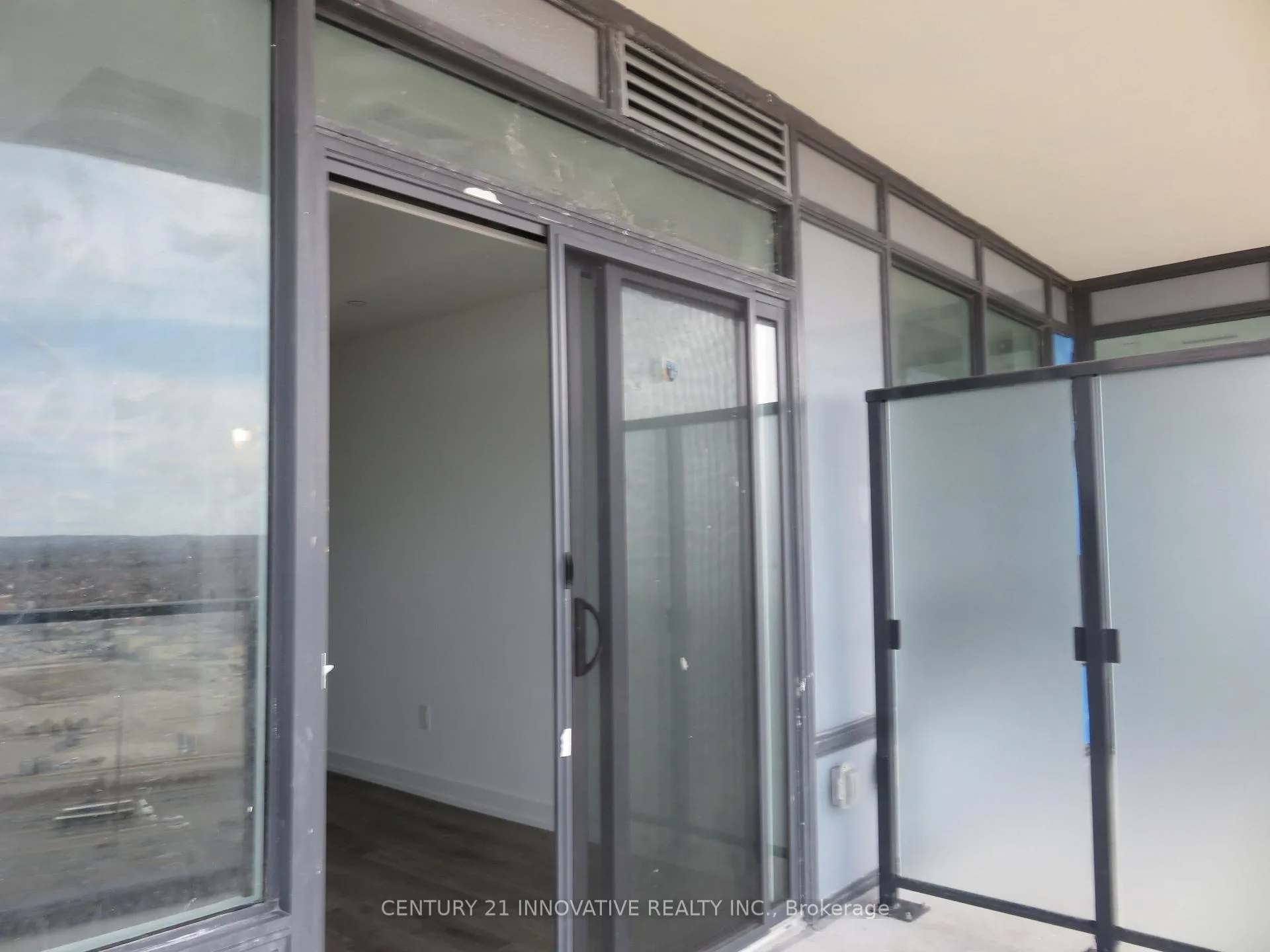 Photo 5 of Unit 2608, 1435 Celebration Drive, Pickering, Bay Ridges — HOMEH