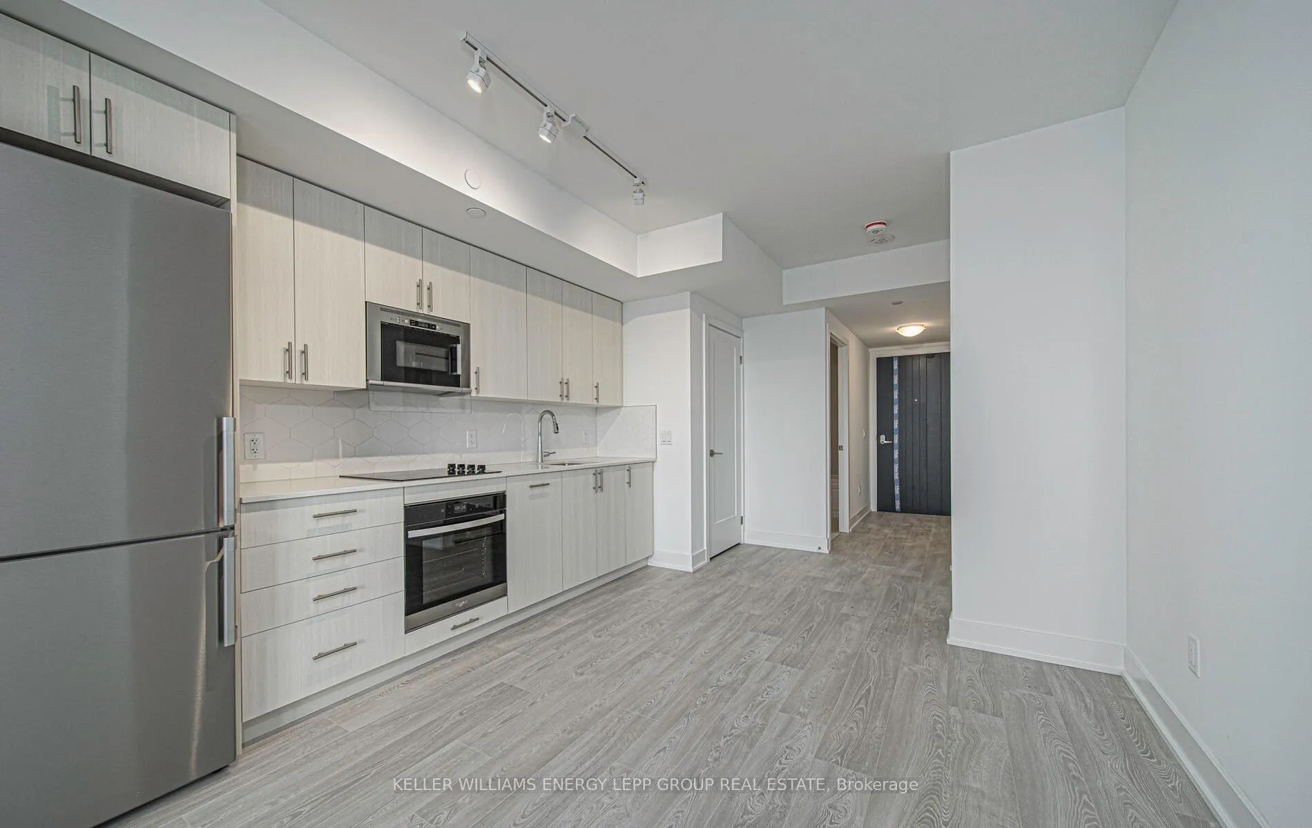 Photo 7 of Unit 615, 2545 Simcoe Street N, Oshawa, Windfields — HOMEH