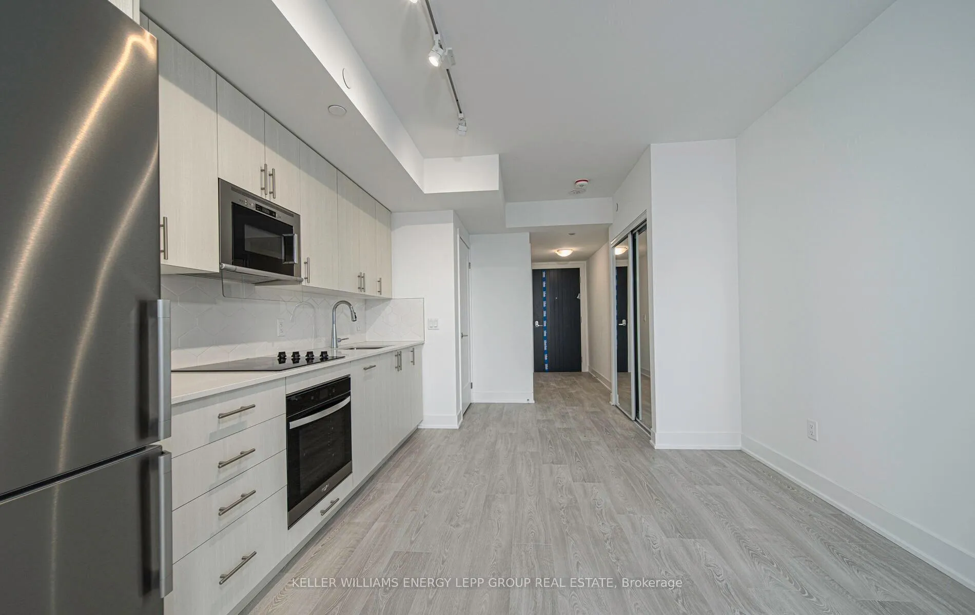 Photo 8 of Unit 615, 2545 Simcoe Street N, Oshawa, Windfields — HOMEH