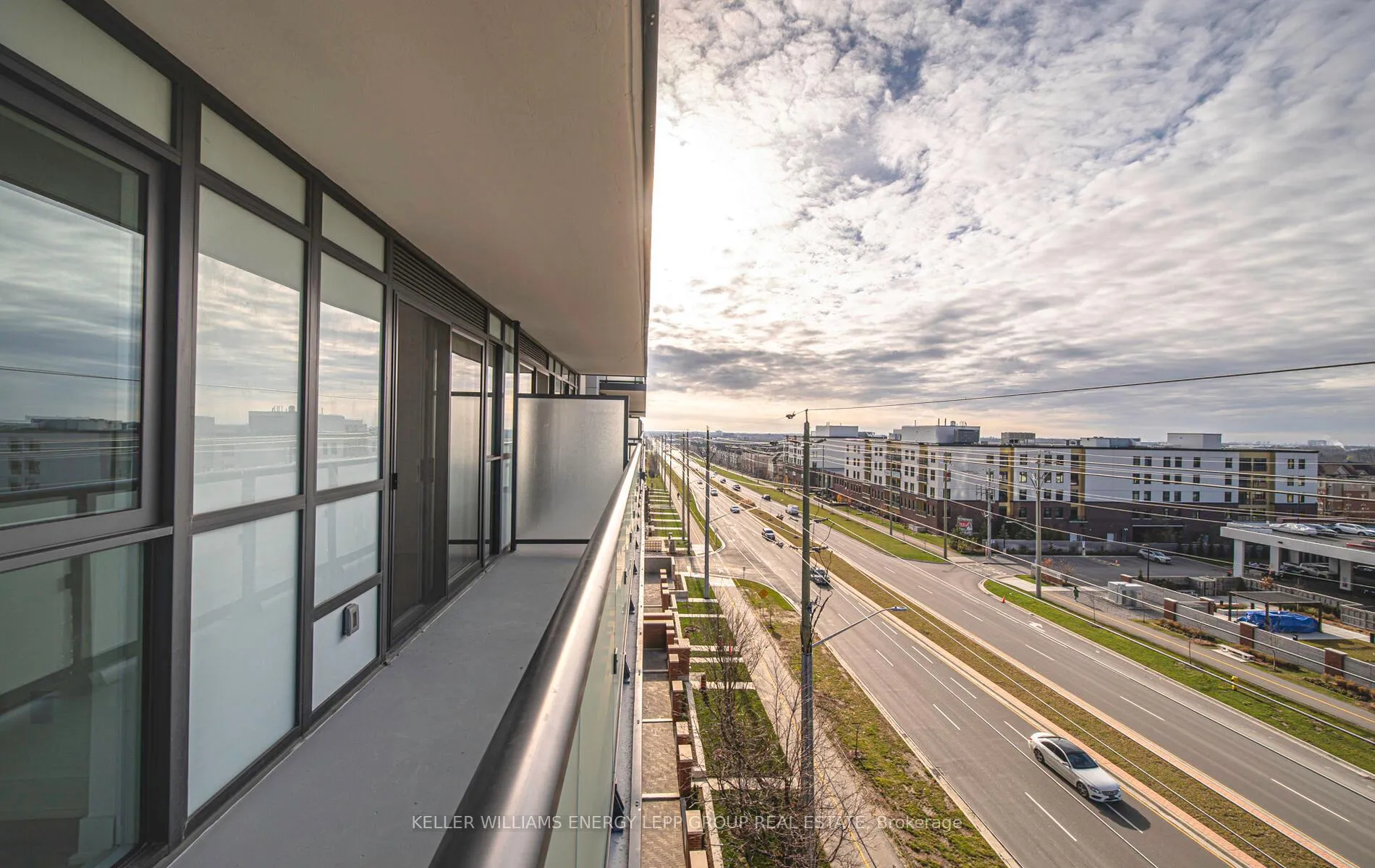 Photo 16 of Unit 615, 2545 Simcoe Street N, Oshawa, Windfields — HOMEH