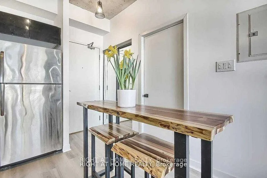 Photo 8 of Unit 805, 127 Queen Street E, Toronto, Church-Yonge Corridor — HOMEH