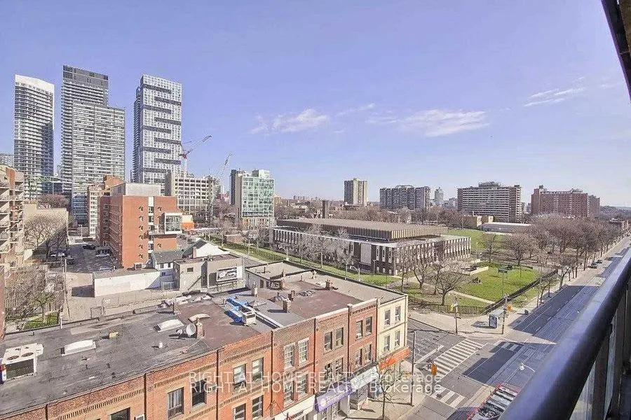 Photo 9 of Unit 805, 127 Queen Street E, Toronto, Church-Yonge Corridor — HOMEH