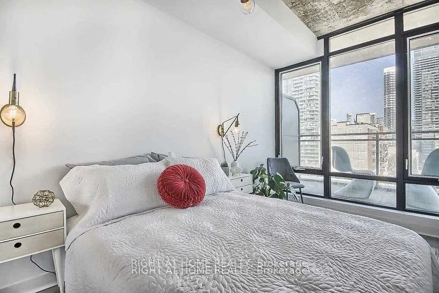 Photo 12 of Unit 805, 127 Queen Street E, Toronto, Church-Yonge Corridor — HOMEH