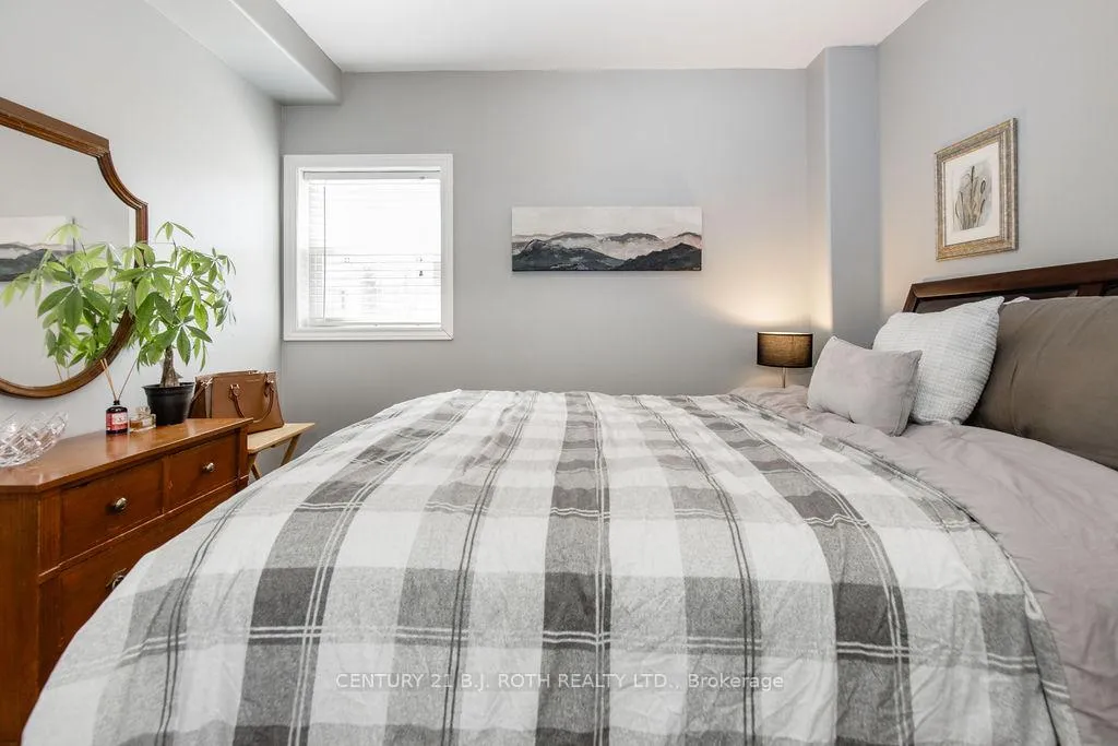 Photo 24 of 490 Park Street, Tay, Victoria Harbour — HOMEH