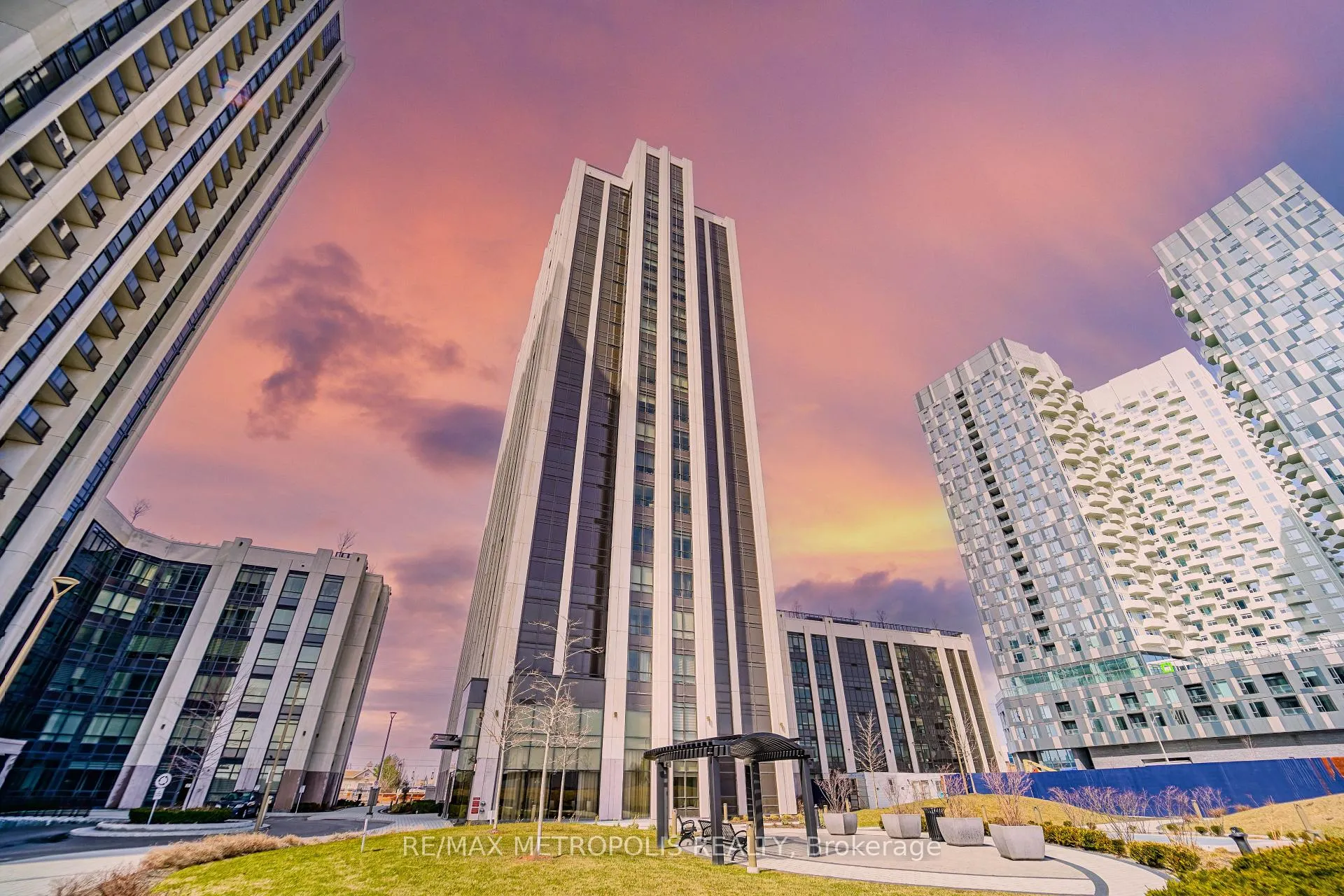 Front of Unit 401, 9085 Jane Street N