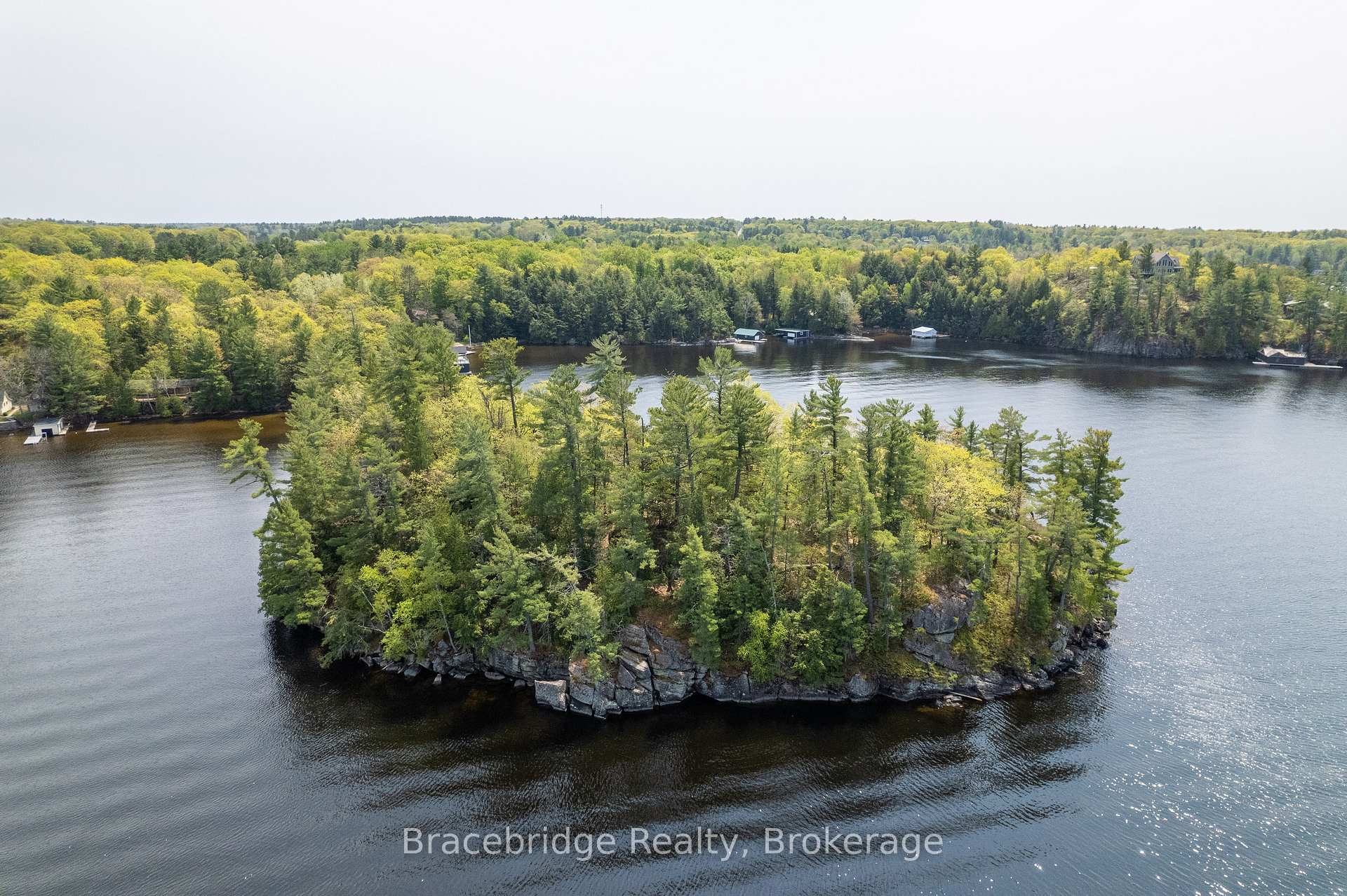 Photo 2 of 1032 Evergreen Crescent, Gravenhurst, Muskoka (S) — HOMEH