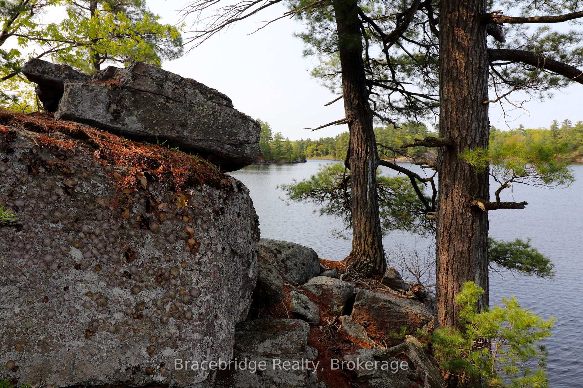 Photo 12 of 1032 Evergreen Crescent, Gravenhurst, Muskoka (S) — HOMEH