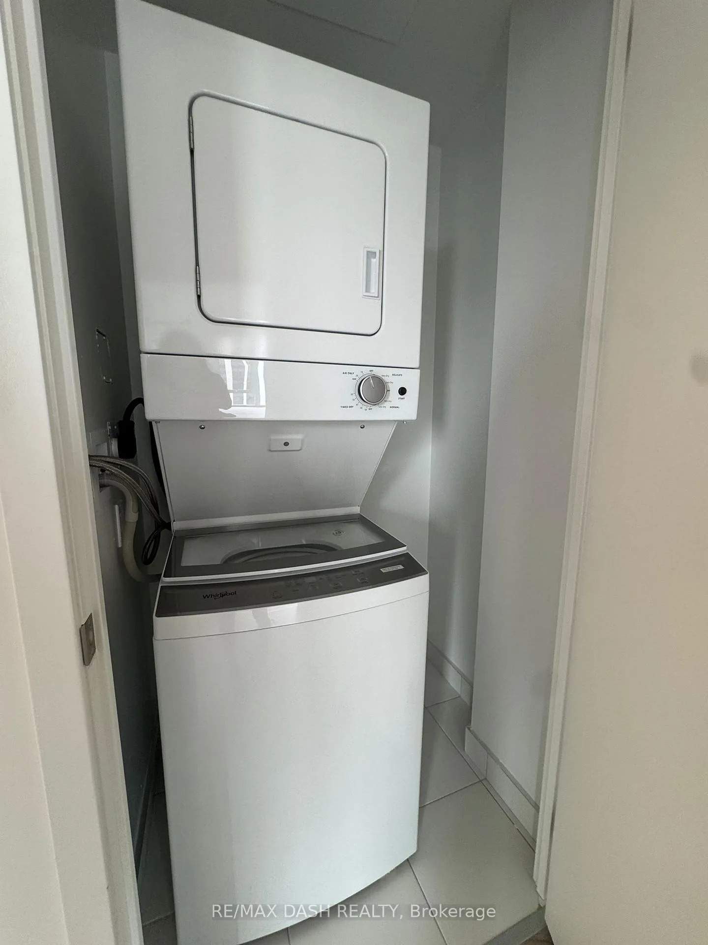 Photo 12 of Unit 819, 10 Abeja Street, Vaughan, Concord — HOMEH