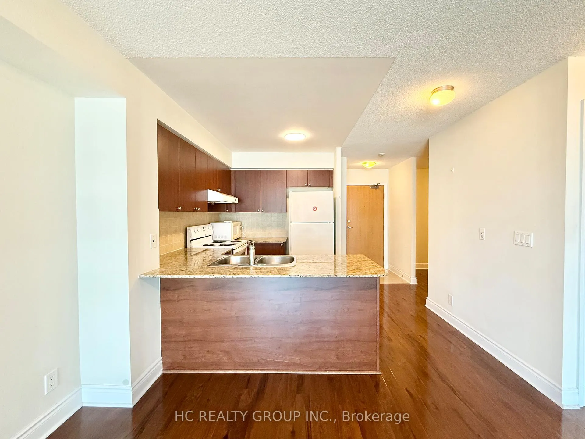 Photo 4 of Unit 307, 32 Clegg Road, Markham, Unionville — HOMEH