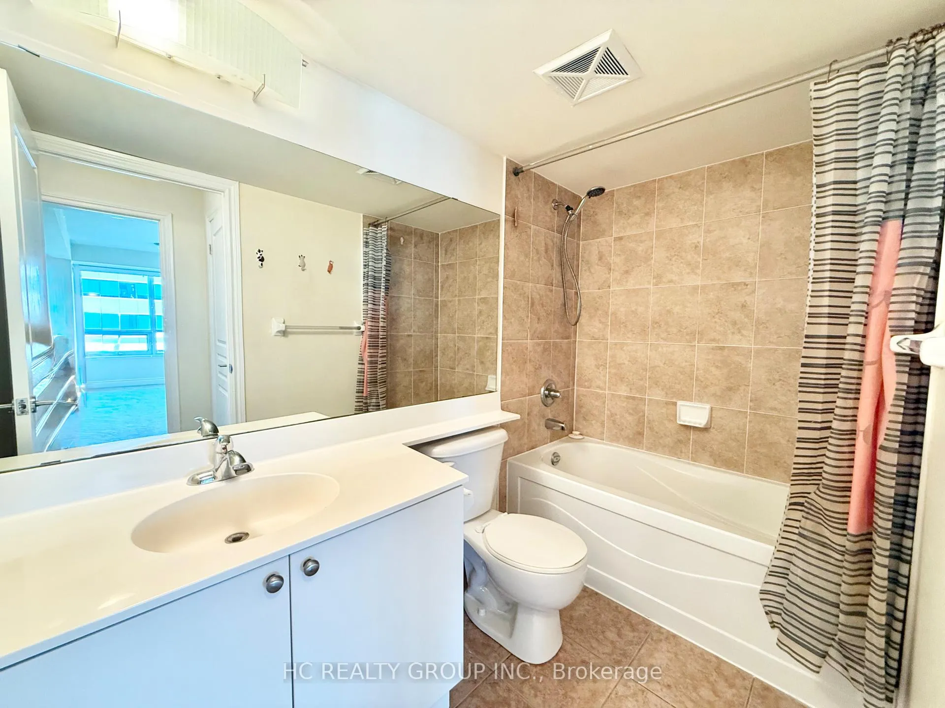 Photo 10 of Unit 307, 32 Clegg Road, Markham, Unionville — HOMEH