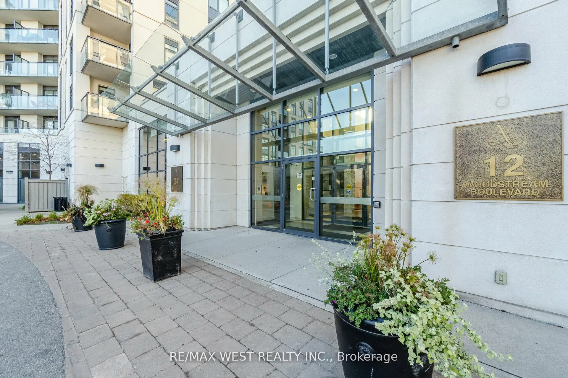 Photo 2 of Unit 613, 24 Woodstream Boulevard, Vaughan, Vaughan Grove — HOMEH