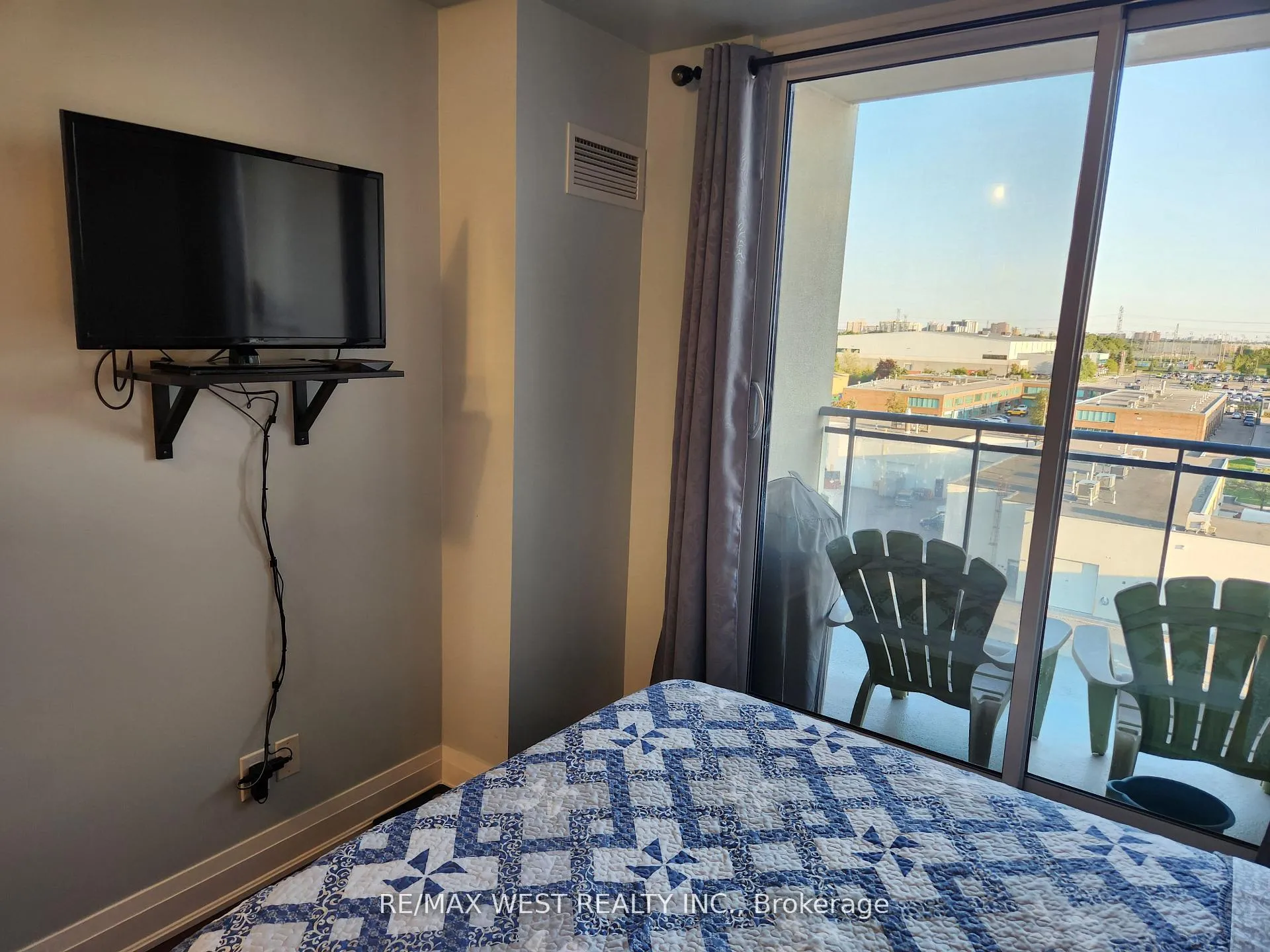 Photo 12 of Unit 613, 24 Woodstream Boulevard, Vaughan, Vaughan Grove — HOMEH