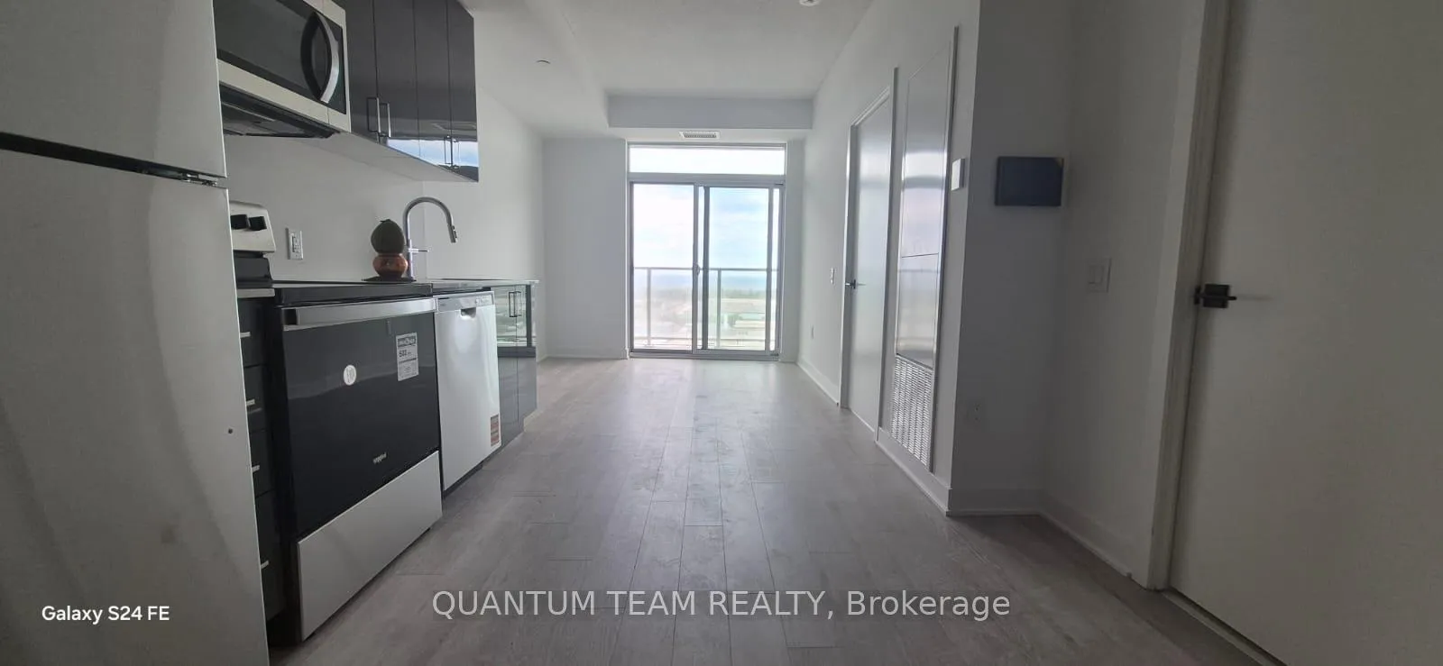 Photo 7 of Unit 1413, 2782 Barton Street E, Hamilton, Riverdale — HOMEH