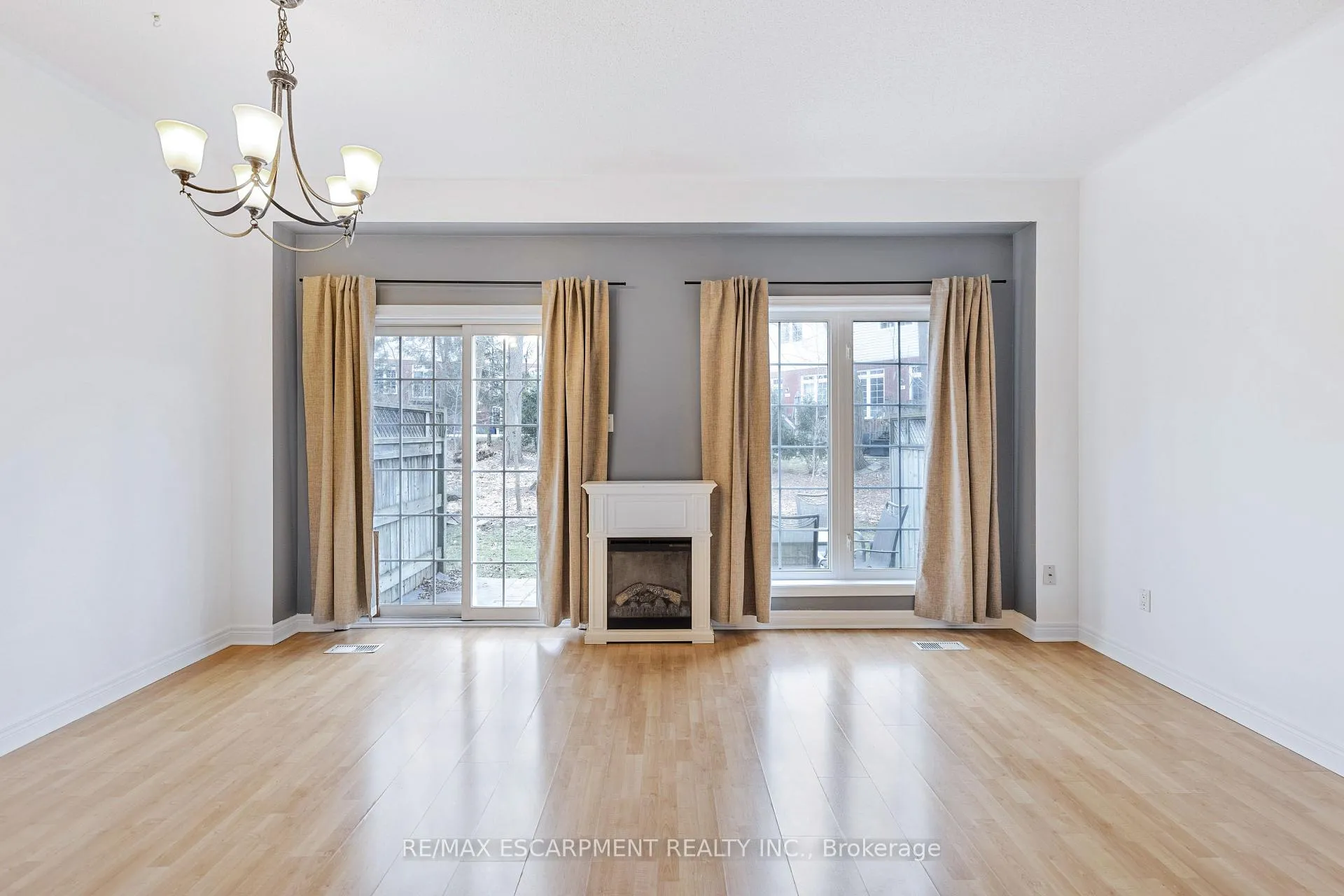 Photo 9 of Unit 110, 100 Beddoe Drive, Hamilton, Kirkendall — HOMEH