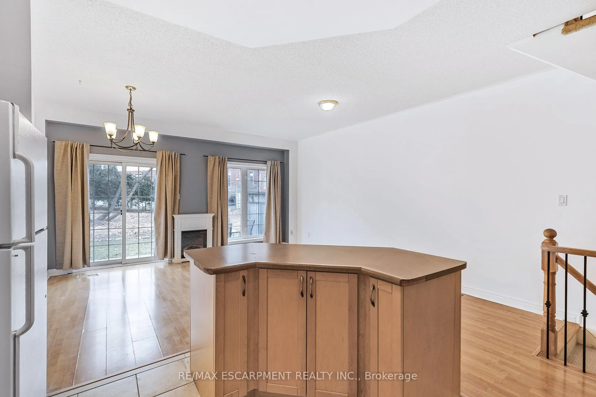 Photo 13 of Unit 110, 100 Beddoe Drive, Hamilton, Kirkendall — HOMEH
