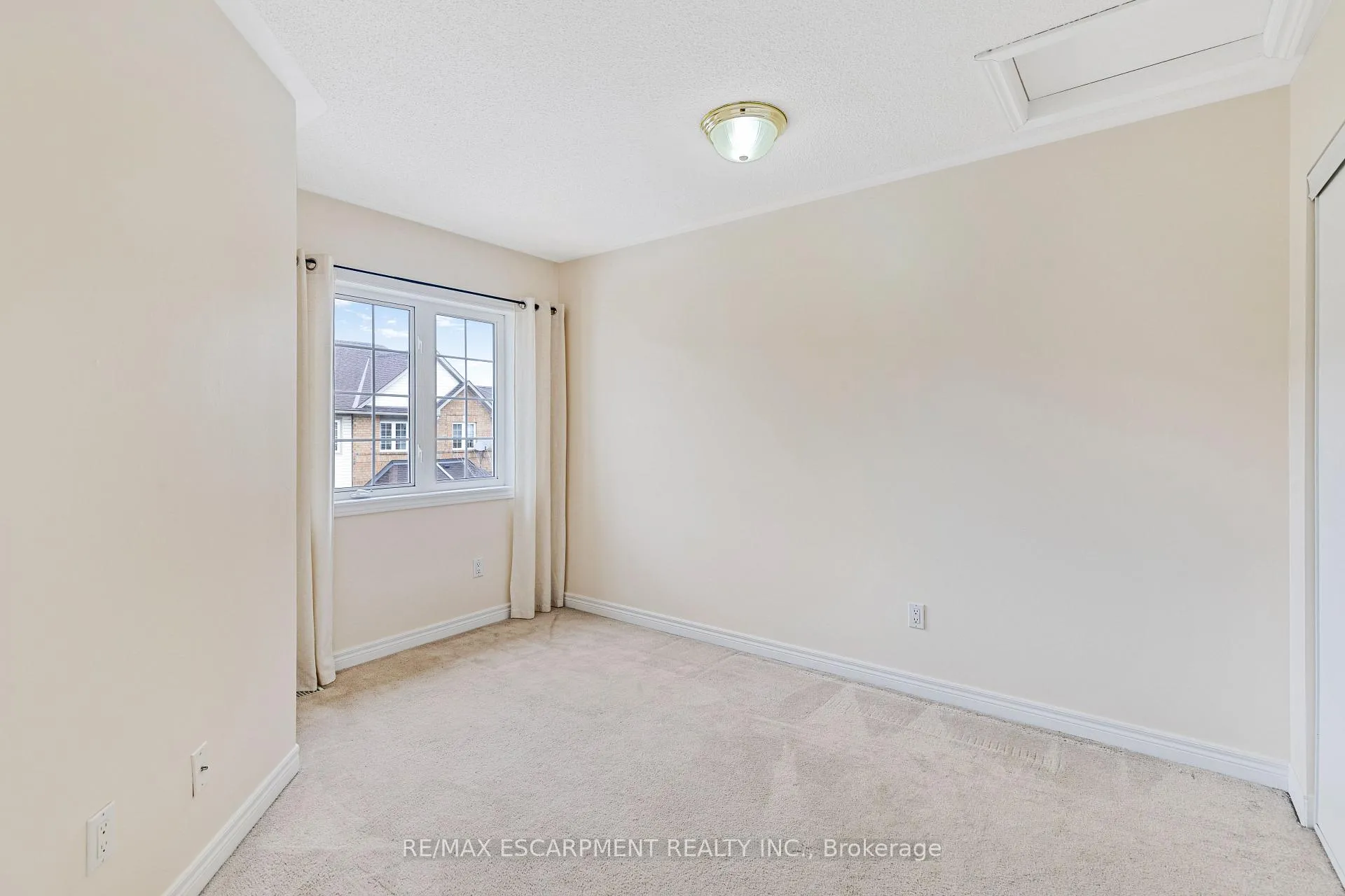Photo 20 of Unit 110, 100 Beddoe Drive, Hamilton, Kirkendall — HOMEH