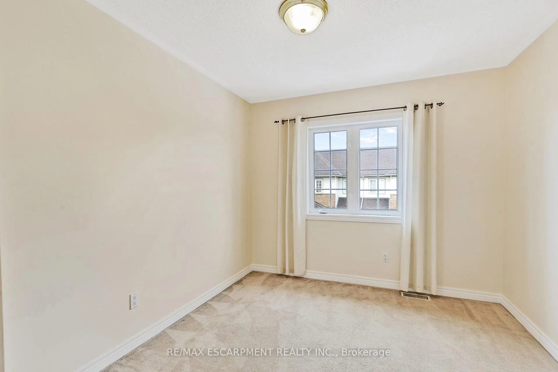 Photo 22 of Unit 110, 100 Beddoe Drive, Hamilton, Kirkendall — HOMEH