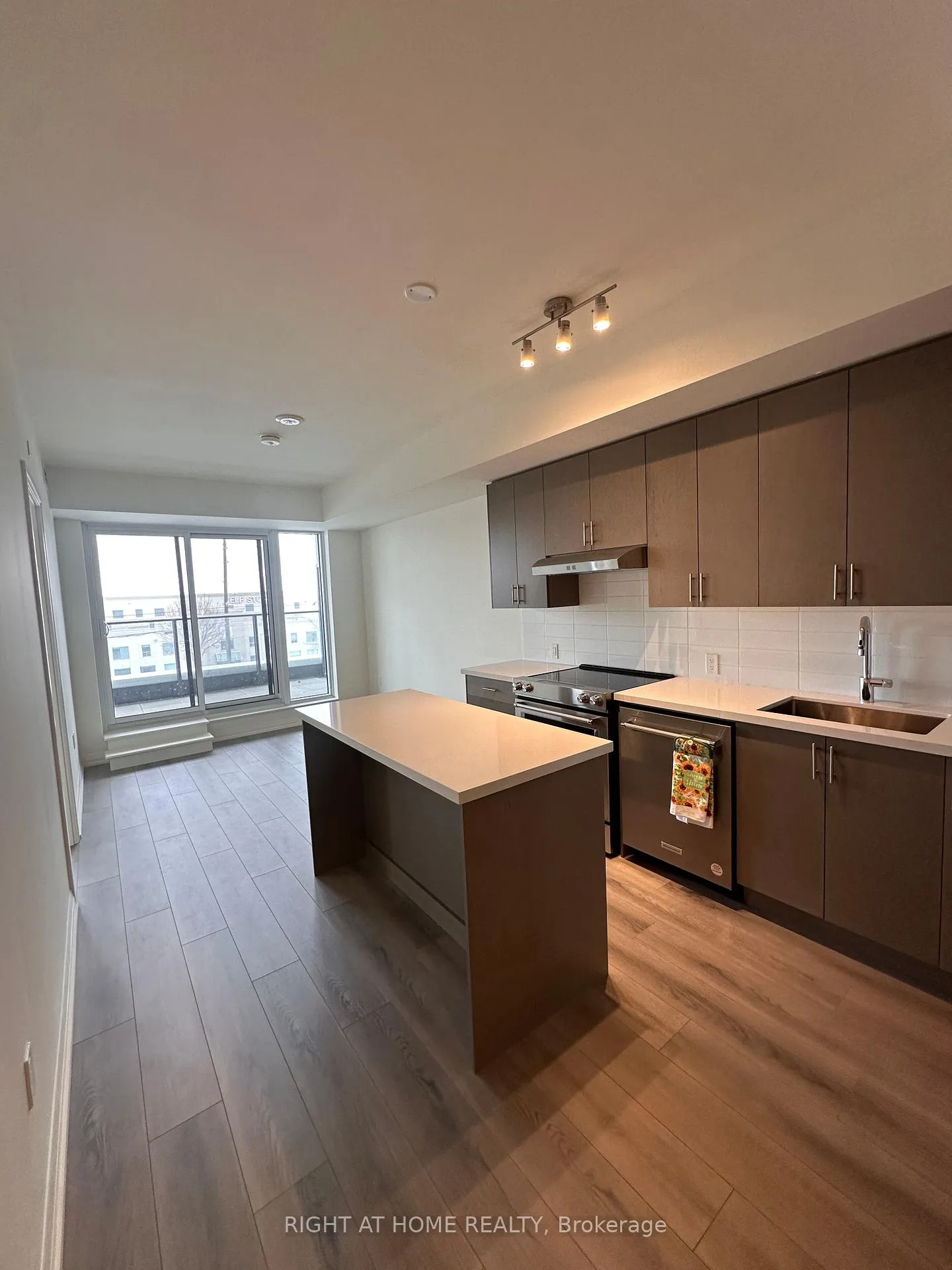 Photo 3 of Unit 209, 8960 Jane Street, Vaughan, Vellore Village — HOMEH