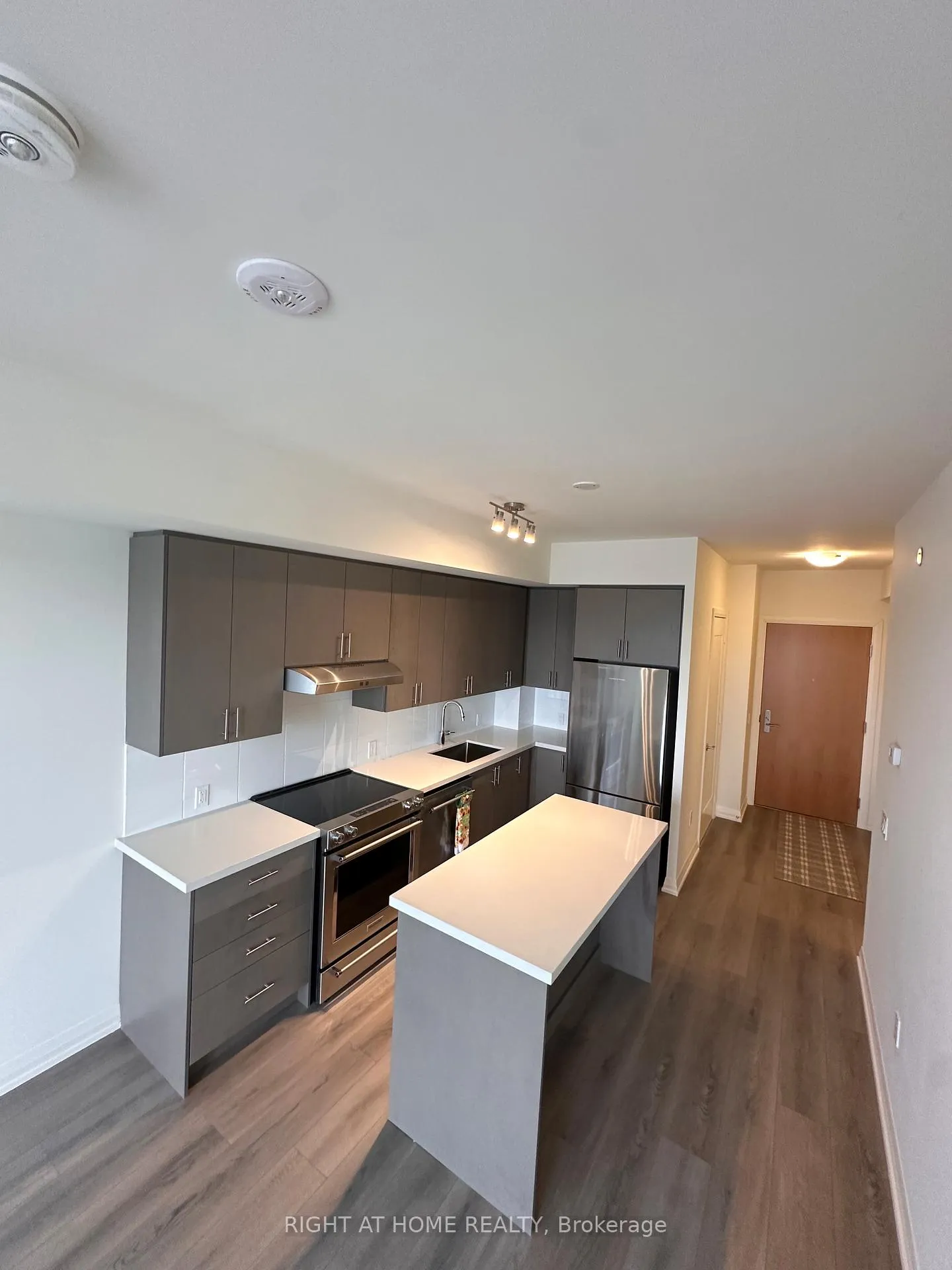 Photo 4 of Unit 209, 8960 Jane Street, Vaughan, Vellore Village — HOMEH