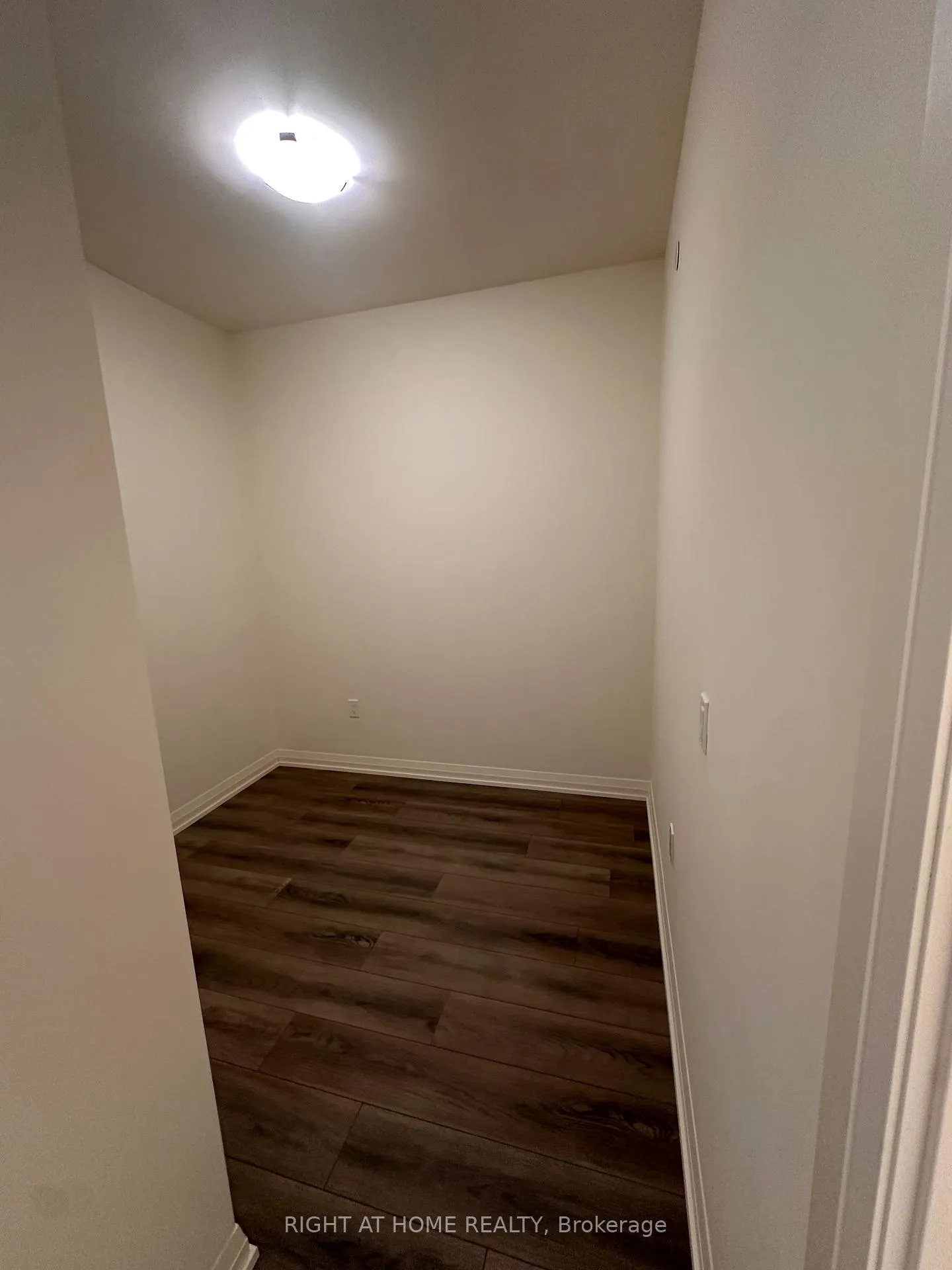 Photo 7 of Unit 209, 8960 Jane Street, Vaughan, Vellore Village — HOMEH