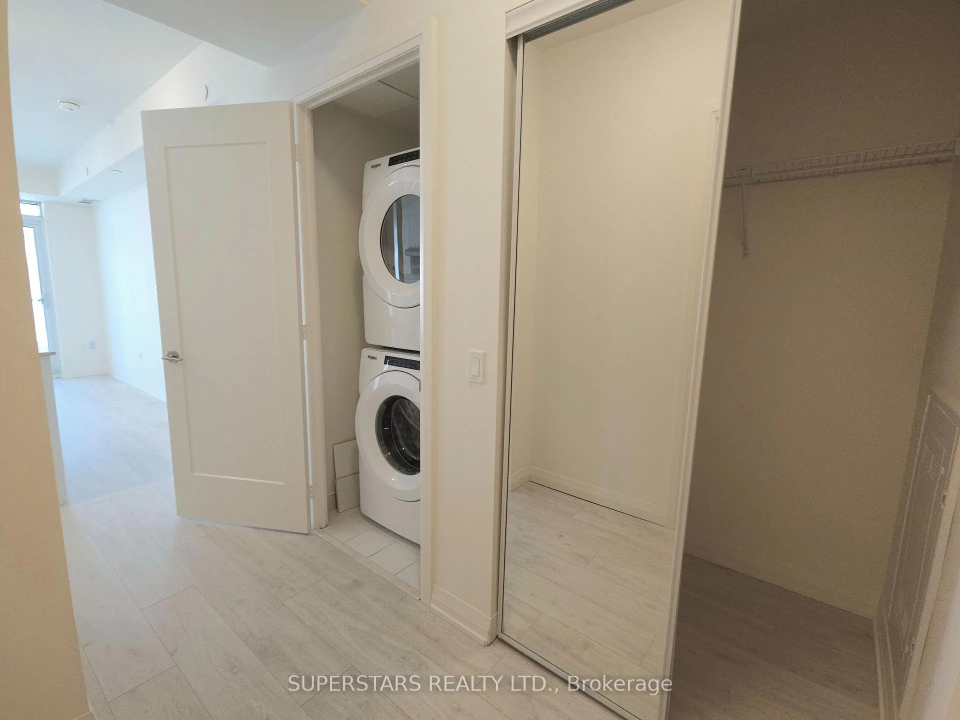 Photo 3 of Unit 1718, 8960 Jane Street, Vaughan, Vellore Village — HOMEH