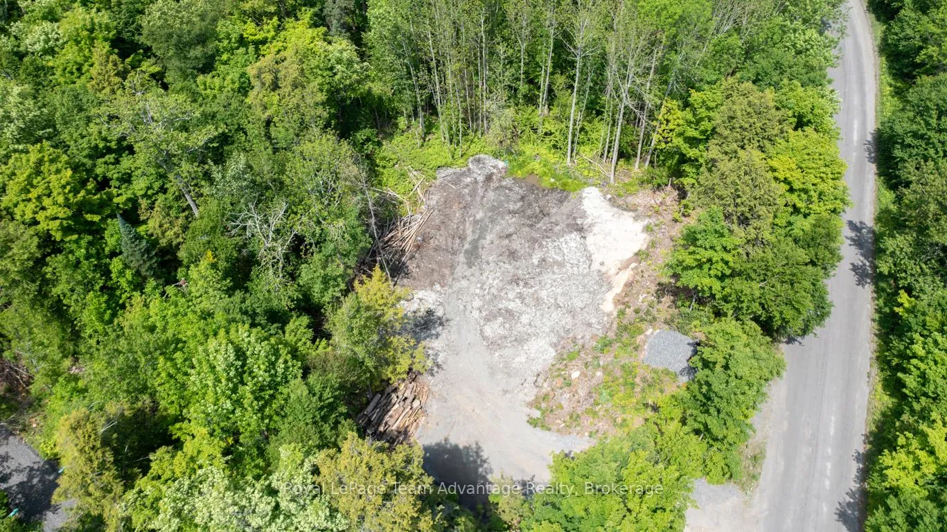 Photo 3 of 40 Sunnyshore Park Drive, McKellar — HOMEH