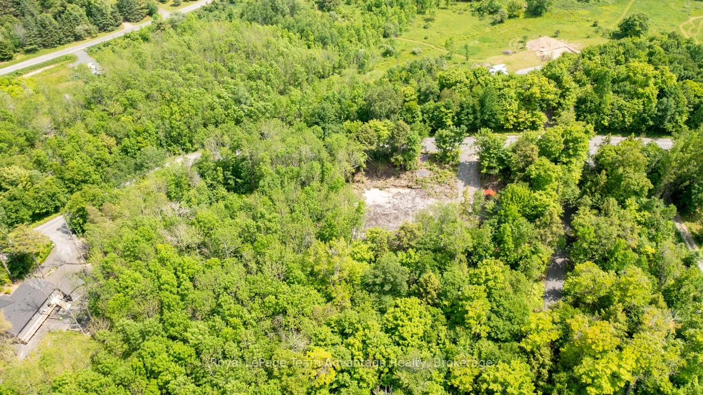 Photo 9 of 40 Sunnyshore Park Drive, McKellar — HOMEH