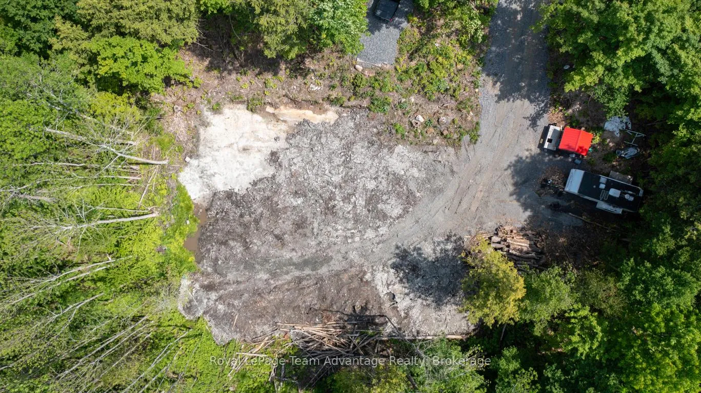 Photo 13 of 40 Sunnyshore Park Drive, McKellar — HOMEH