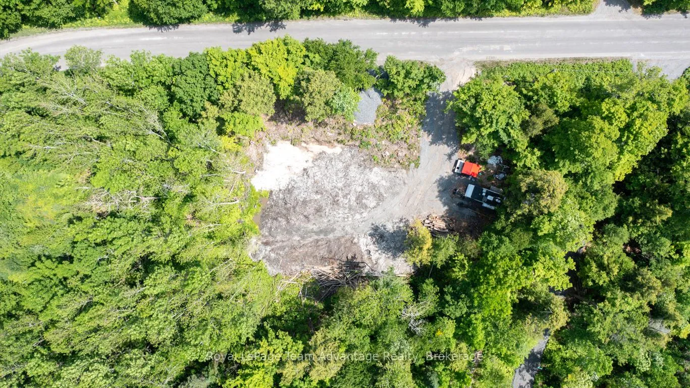 Photo 14 of 40 Sunnyshore Park Drive, McKellar — HOMEH