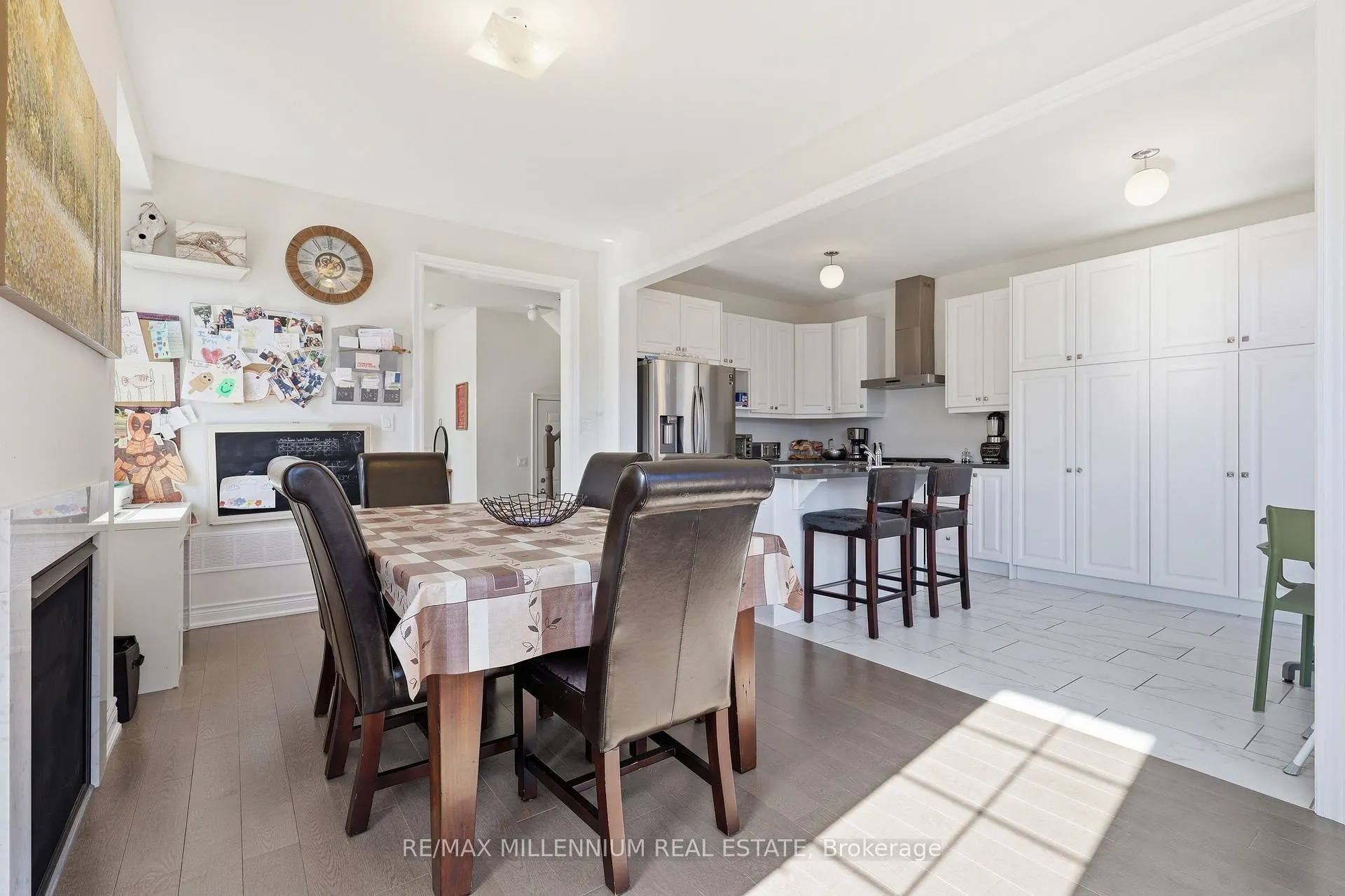 Photo 11 of 42 Port Renfrew, Vaughan, Kleinburg — HOMEH
