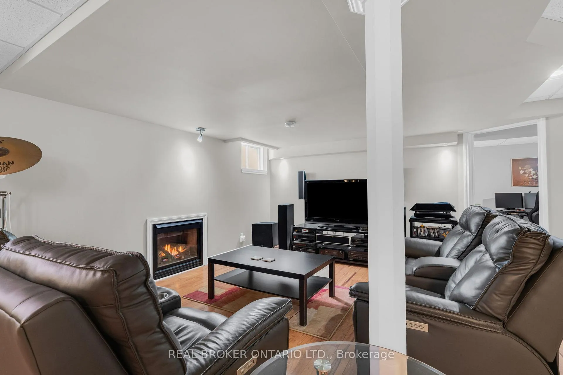 Photo 24 of 53 Taylor Drive, Barrie, Bayshore — HOMEH