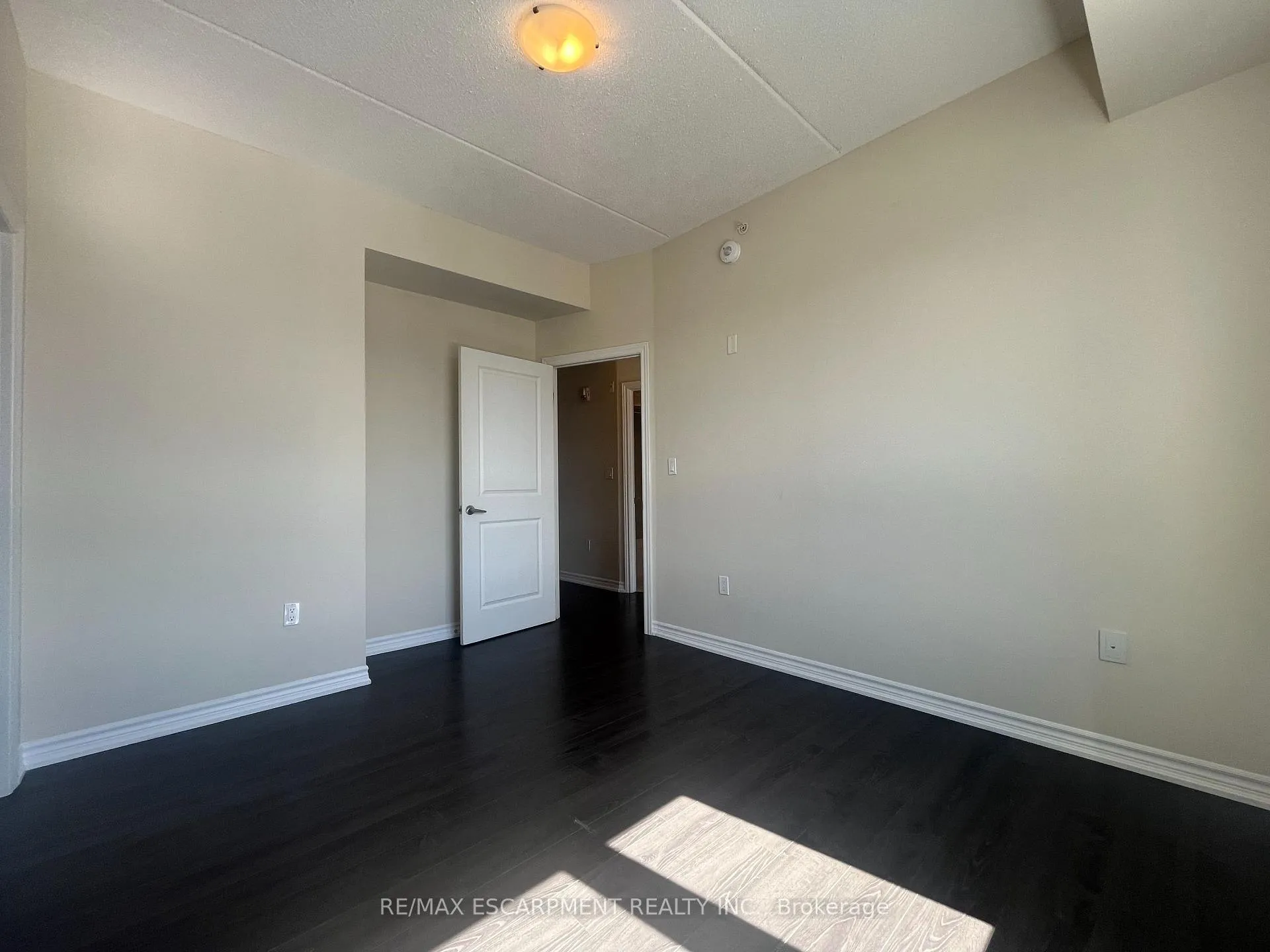 Photo 9 of Unit 502, 640 Sauve Street, Milton, Beaty — HOMEH