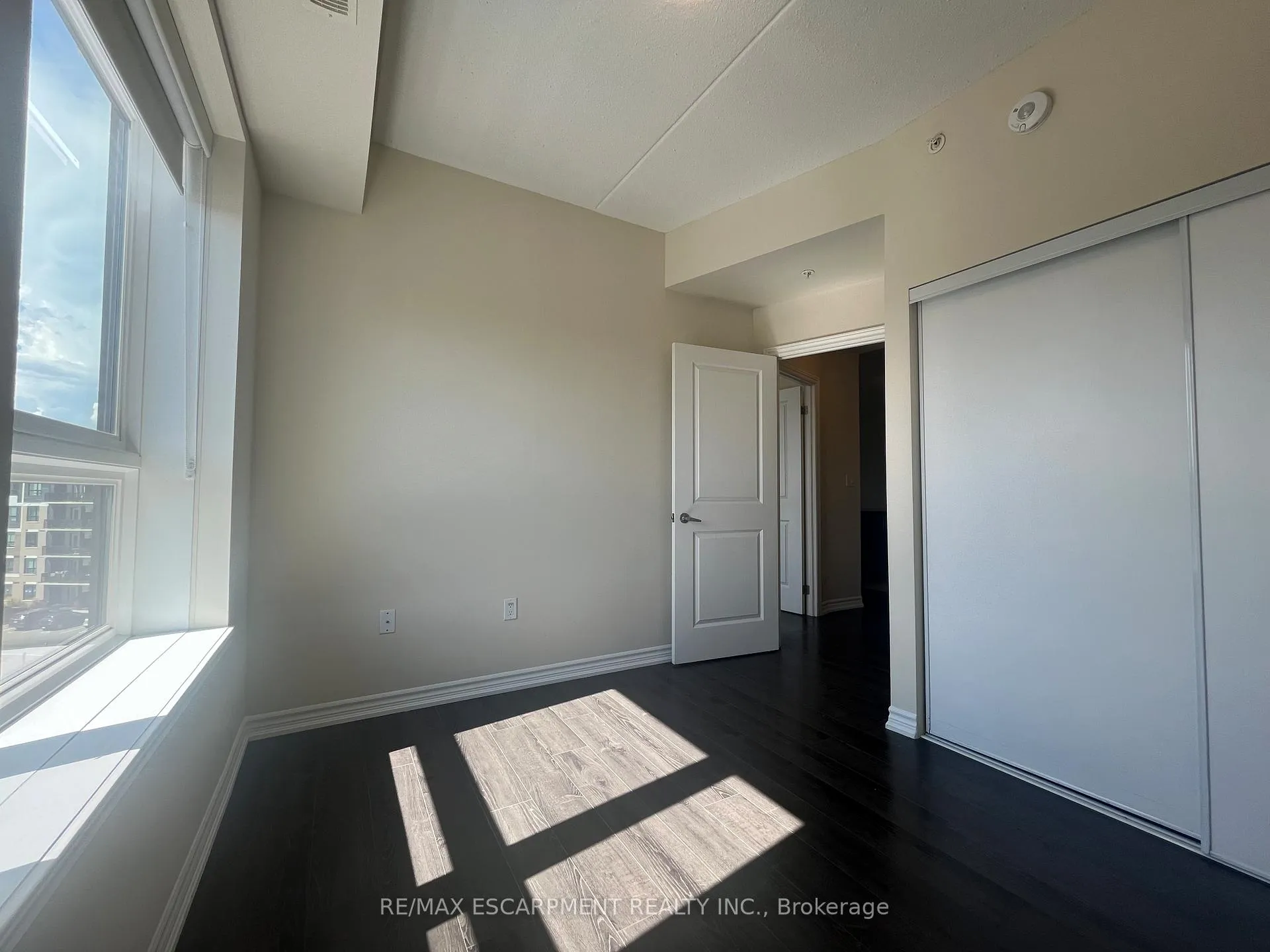 Photo 11 of Unit 502, 640 Sauve Street, Milton, Beaty — HOMEH